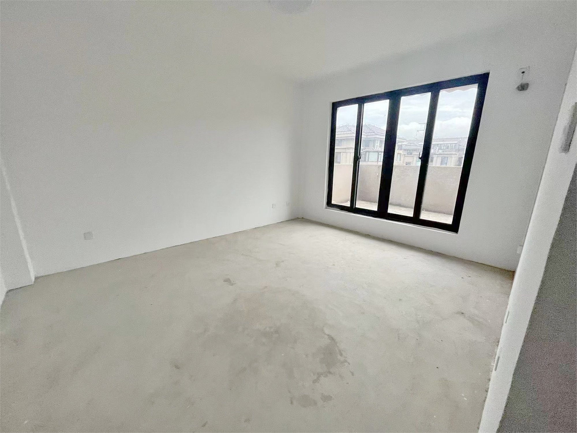城市嘉苑 8室2厅2卫 310m&sup2;