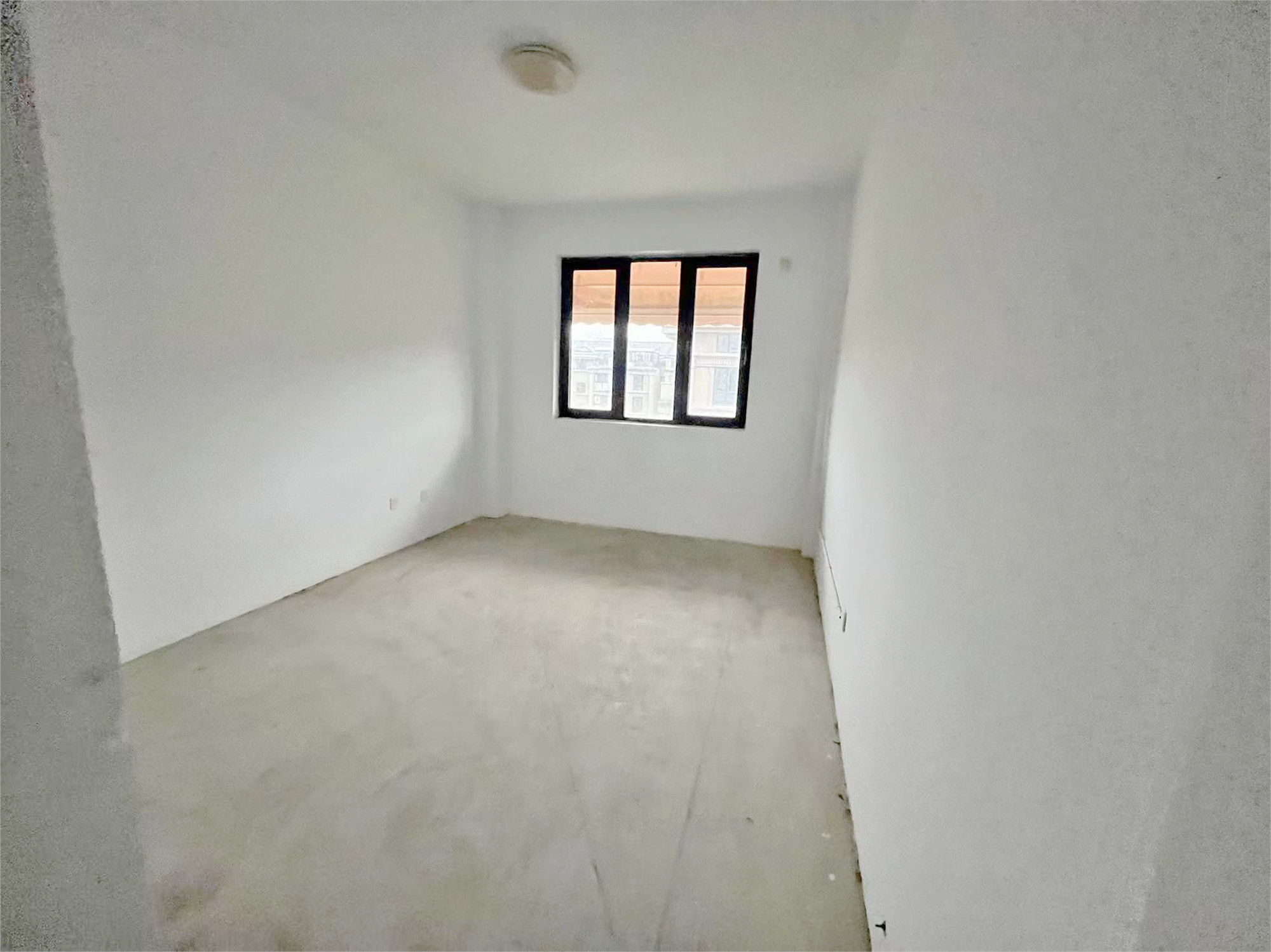 城市嘉苑 8室2厅2卫 310m&sup2;