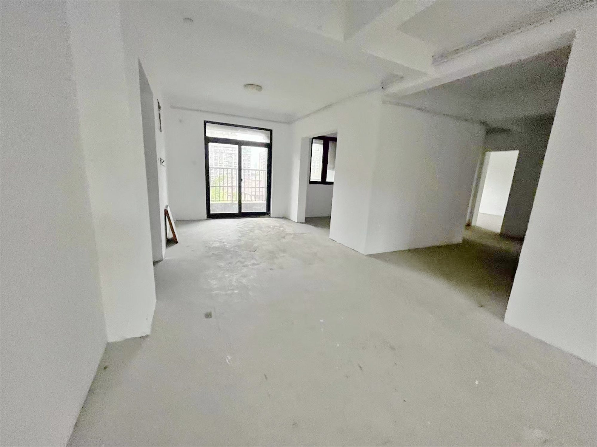 城市嘉苑 8室2厅2卫 310m²
