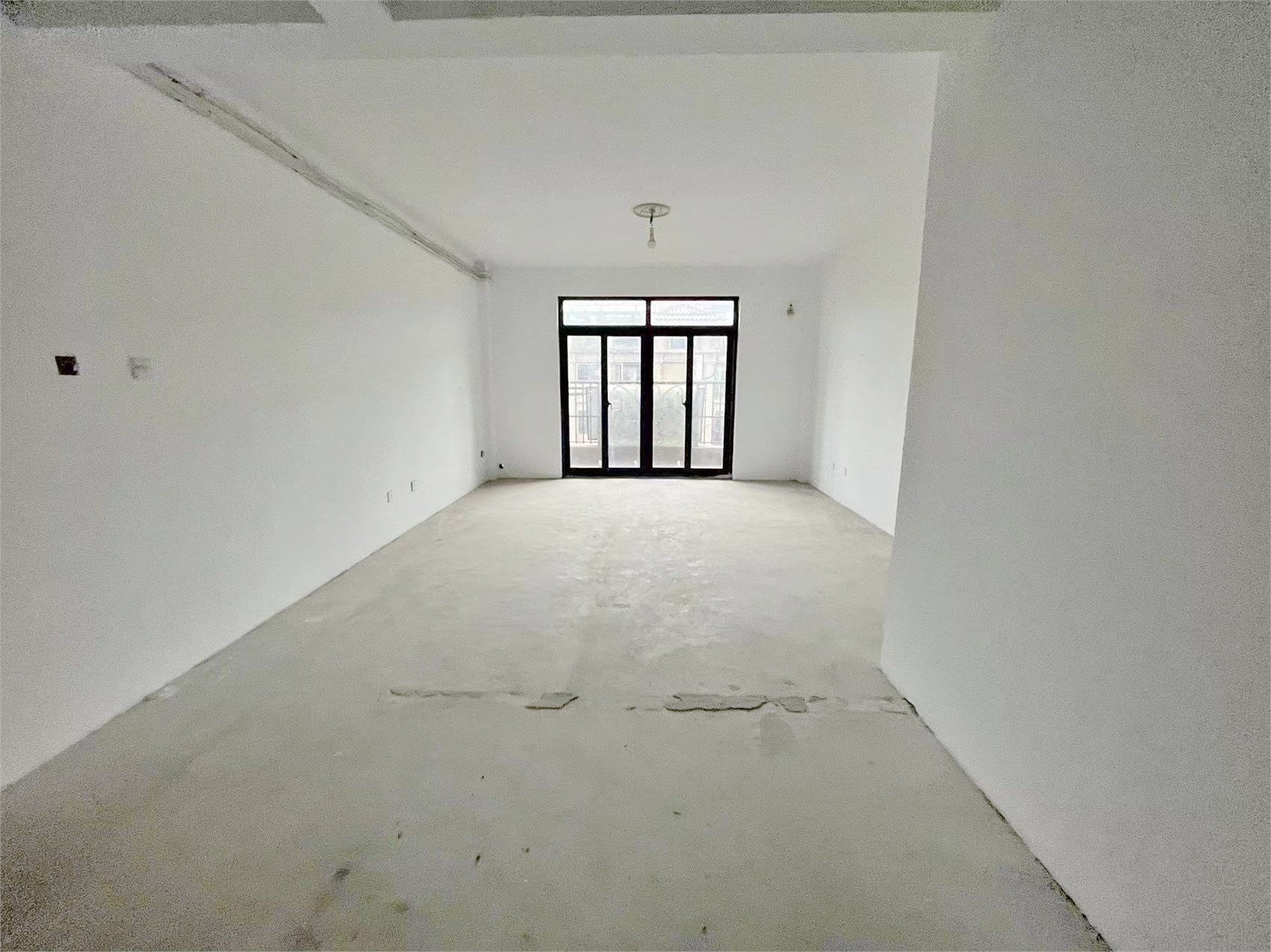 城市嘉苑 8室2厅2卫 310m&sup2;