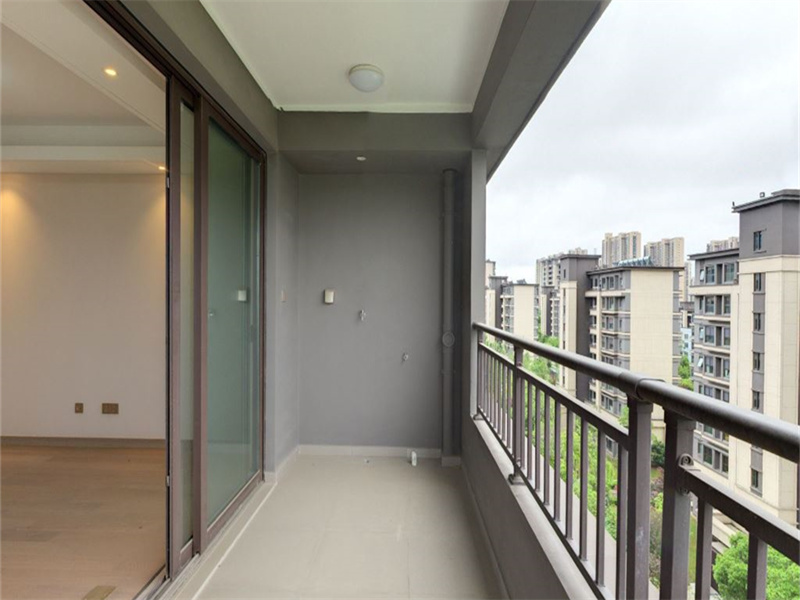静海府 3室2厅2卫 128m²
