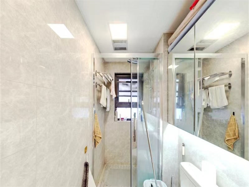 静海府 3室2厅2卫 115m&sup2;
