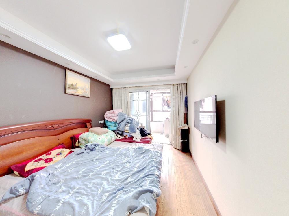 保利香槟国际 4室2厅2卫 136.77m&sup2;