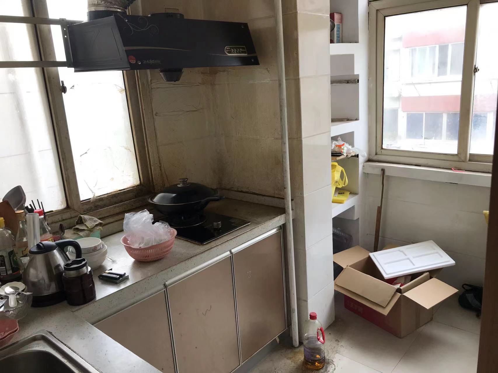 光明西村 1室1厅1卫 46.03m&sup2;