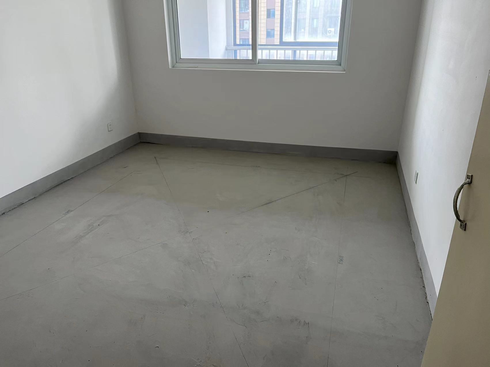 红星嘉苑 3室1厅1卫 128m&sup2;