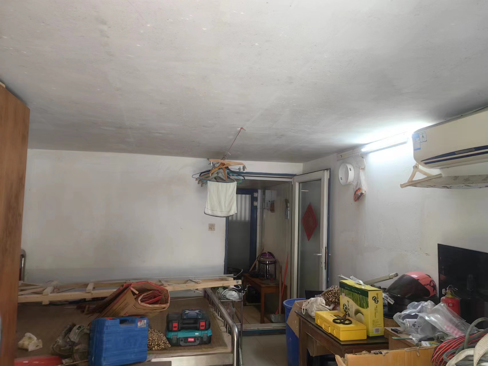 东晖花园 1室1厅1卫 29.87m²