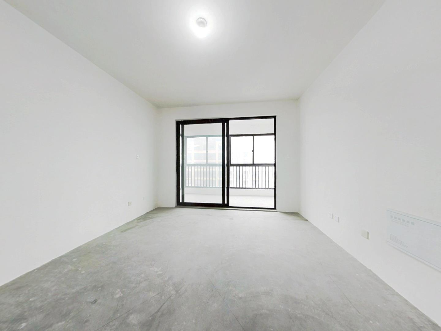 万濠山庄 3室2厅2卫 144.5m&sup2;