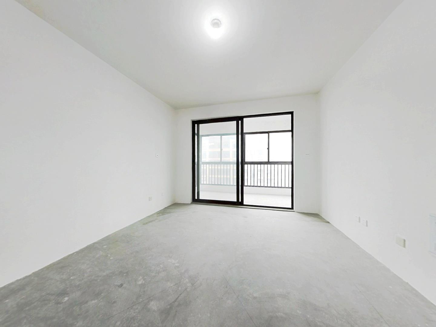 万濠山庄 3室2厅2卫 144.5m&sup2;