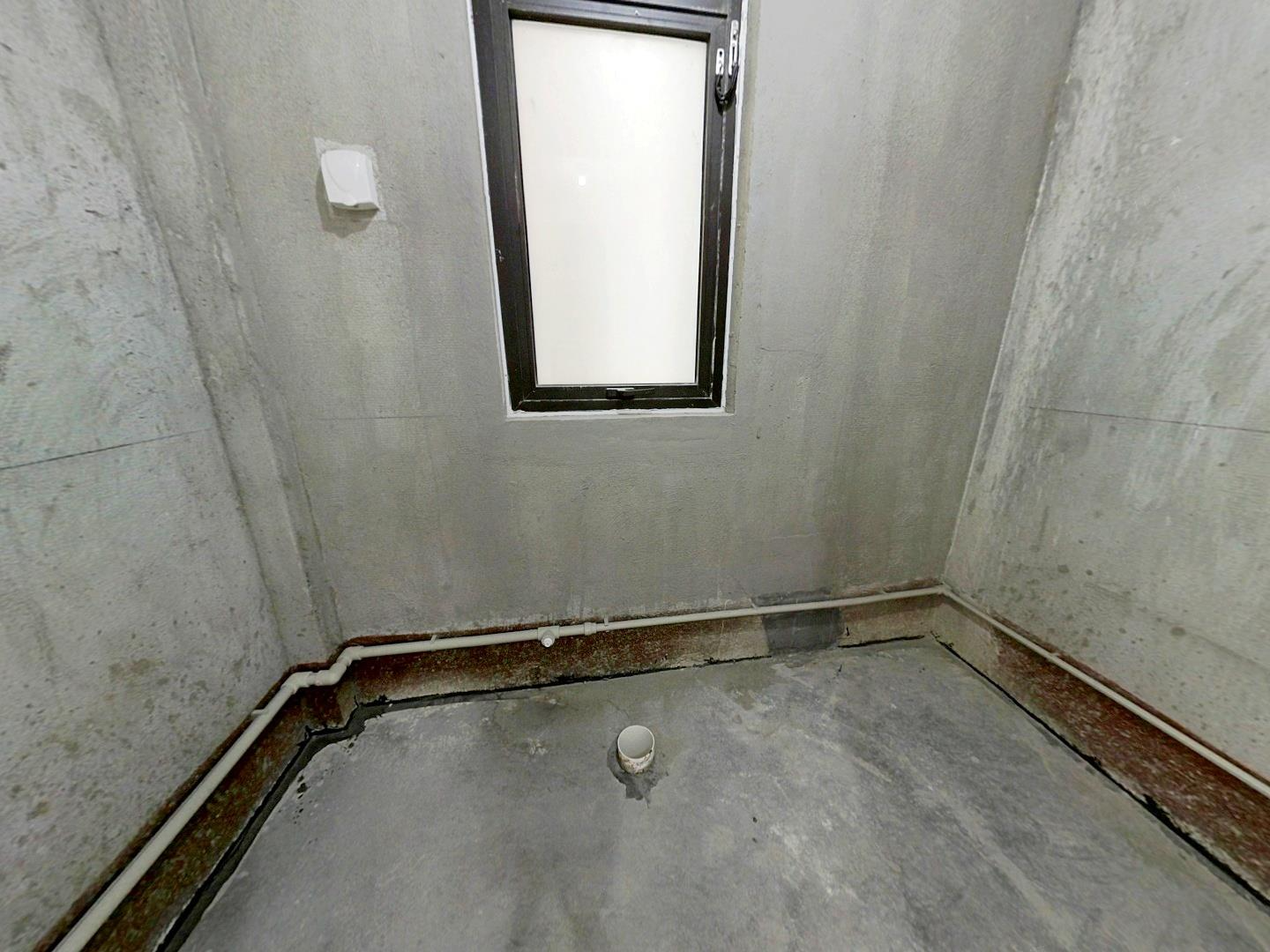 万濠山庄 3室2厅2卫 144.5m&sup2;