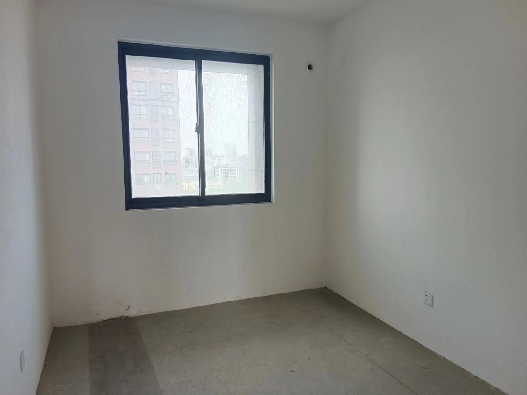 书香华府小区 3室2厅1卫 112m&sup2;