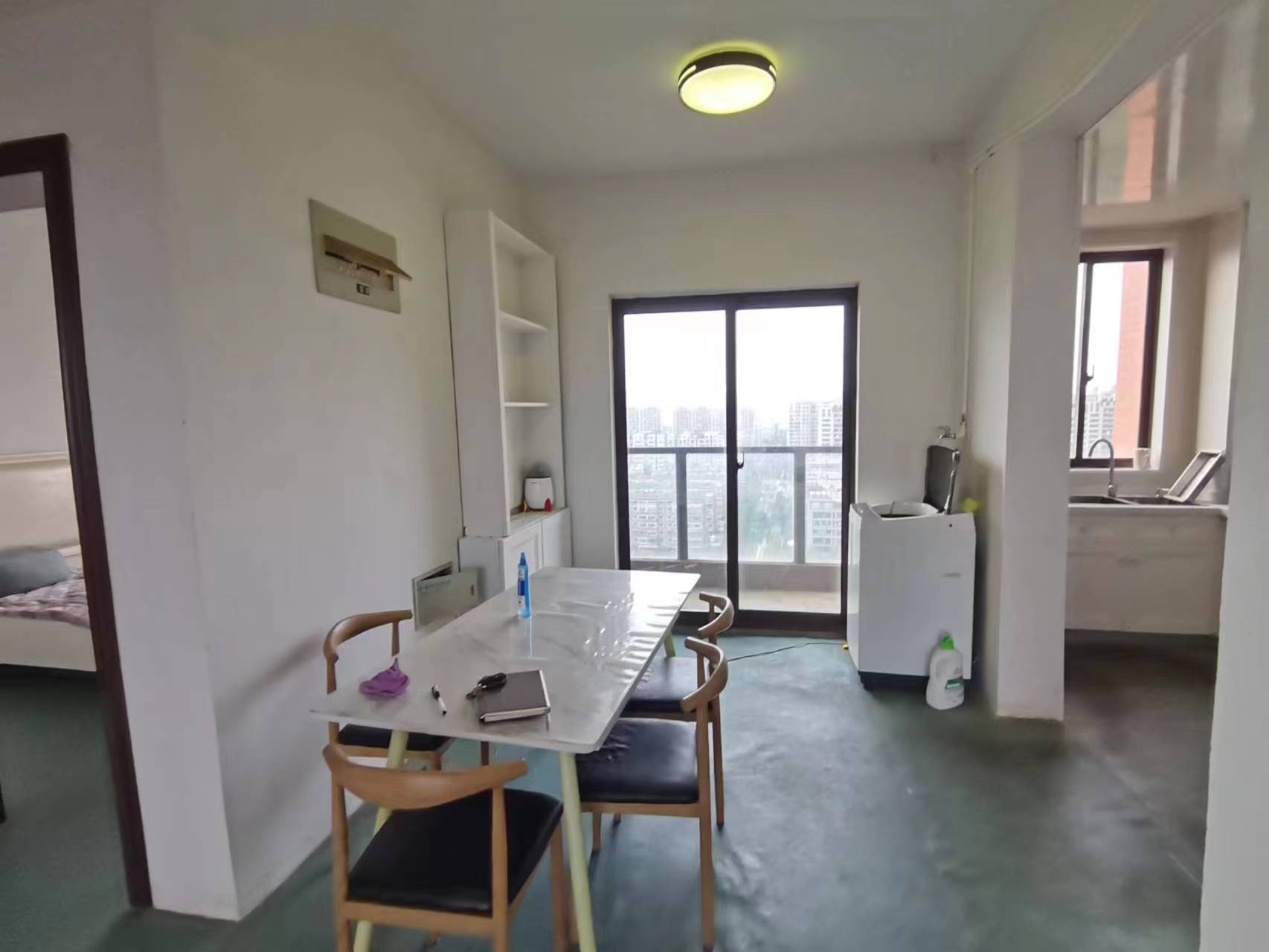 大唐金城 3室2厅1卫 99.00m&sup2;