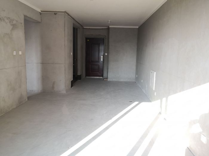 保利香槟国际 3室2厅2卫 115m&sup2;