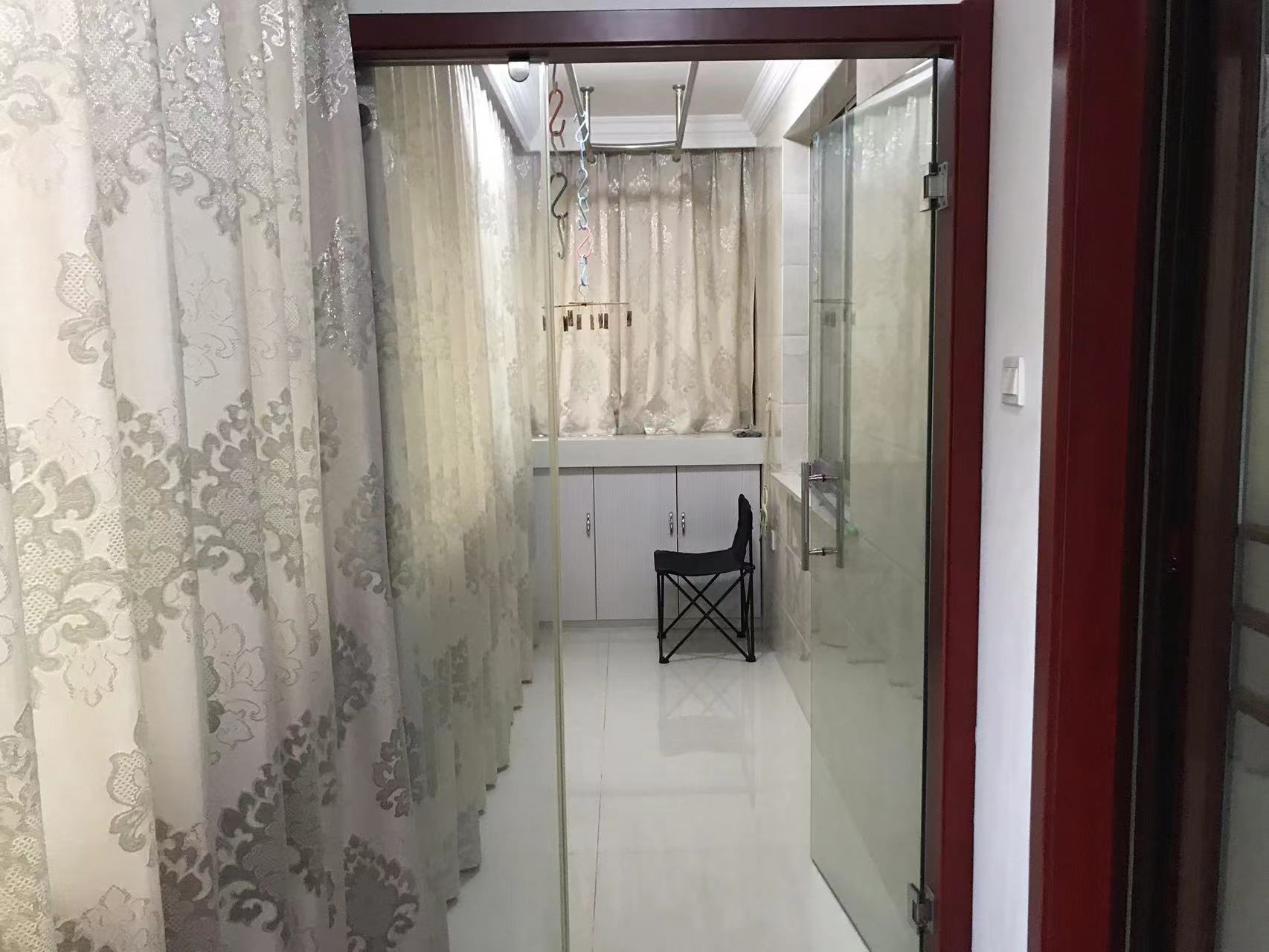 濠西园 3室2厅1卫 105m&sup2;