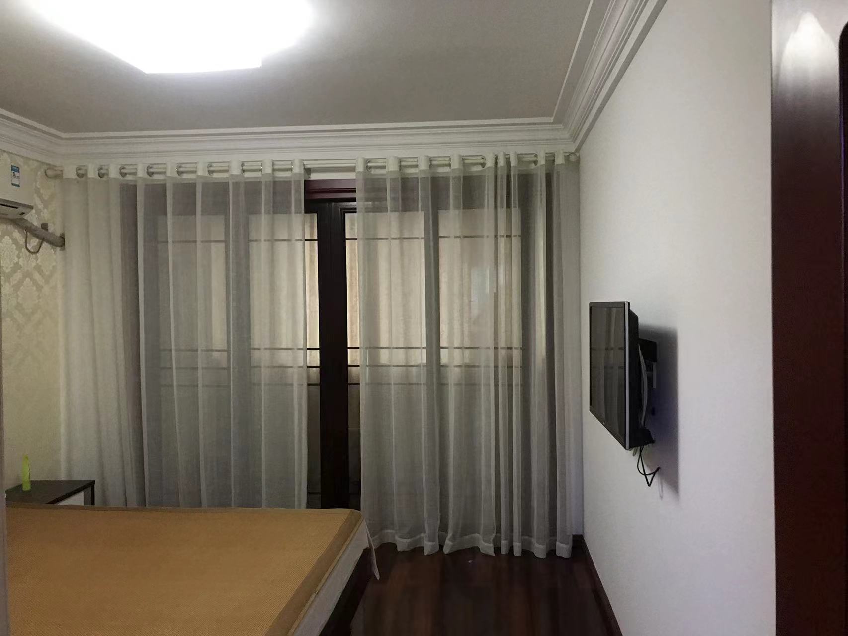 濠西园 3室2厅1卫 105m&sup2;