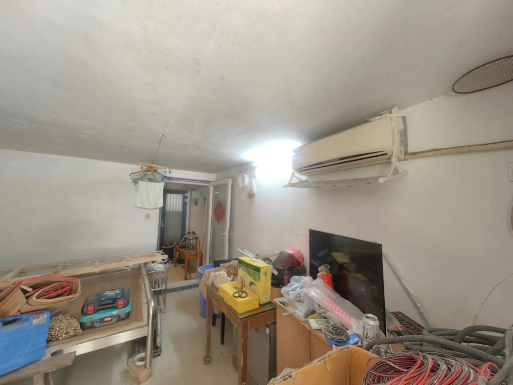 东晖花园 1室1厅1卫 29m&sup2;