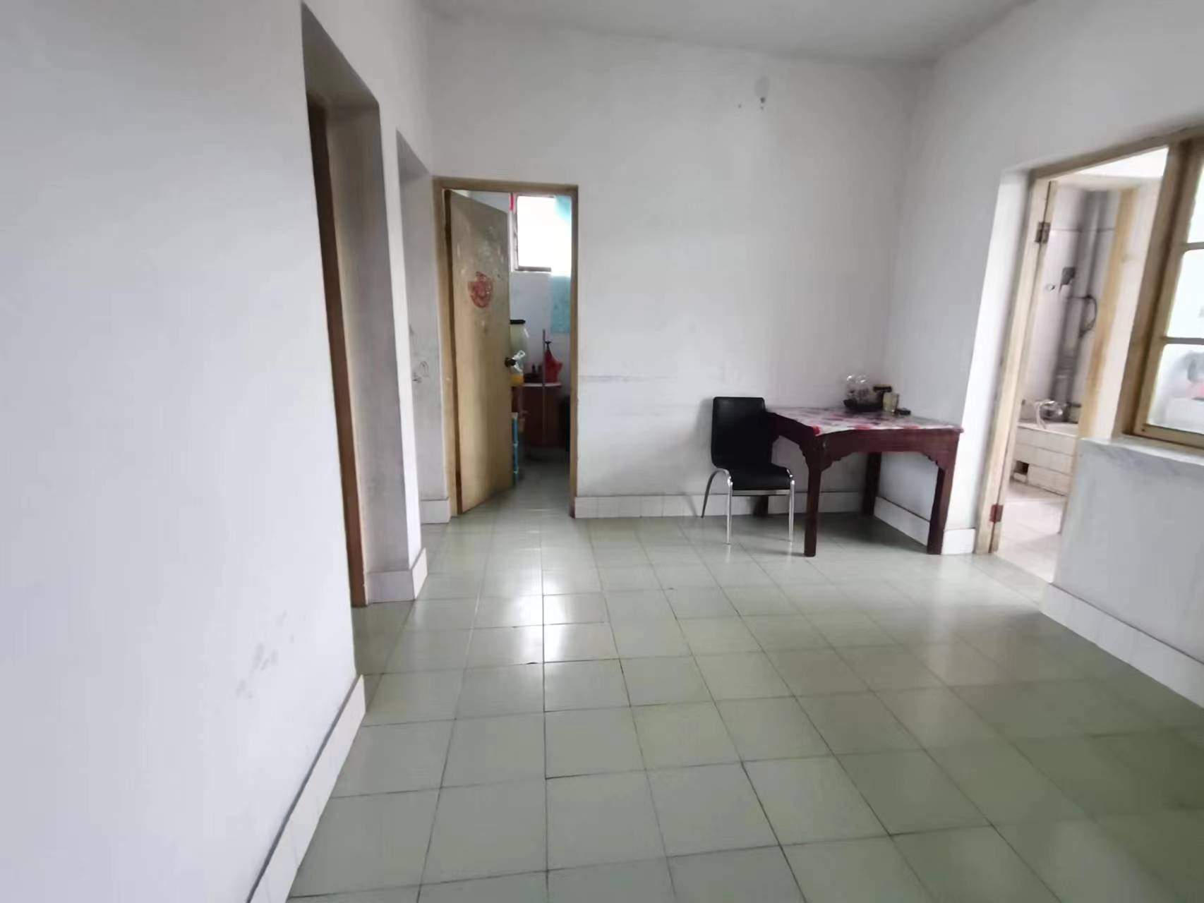 八角亭小区 2室1厅1卫 83m&sup2;