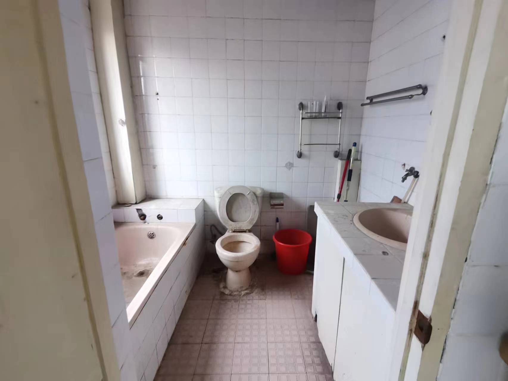 八角亭小区 2室2厅1卫 84.00m&sup2;