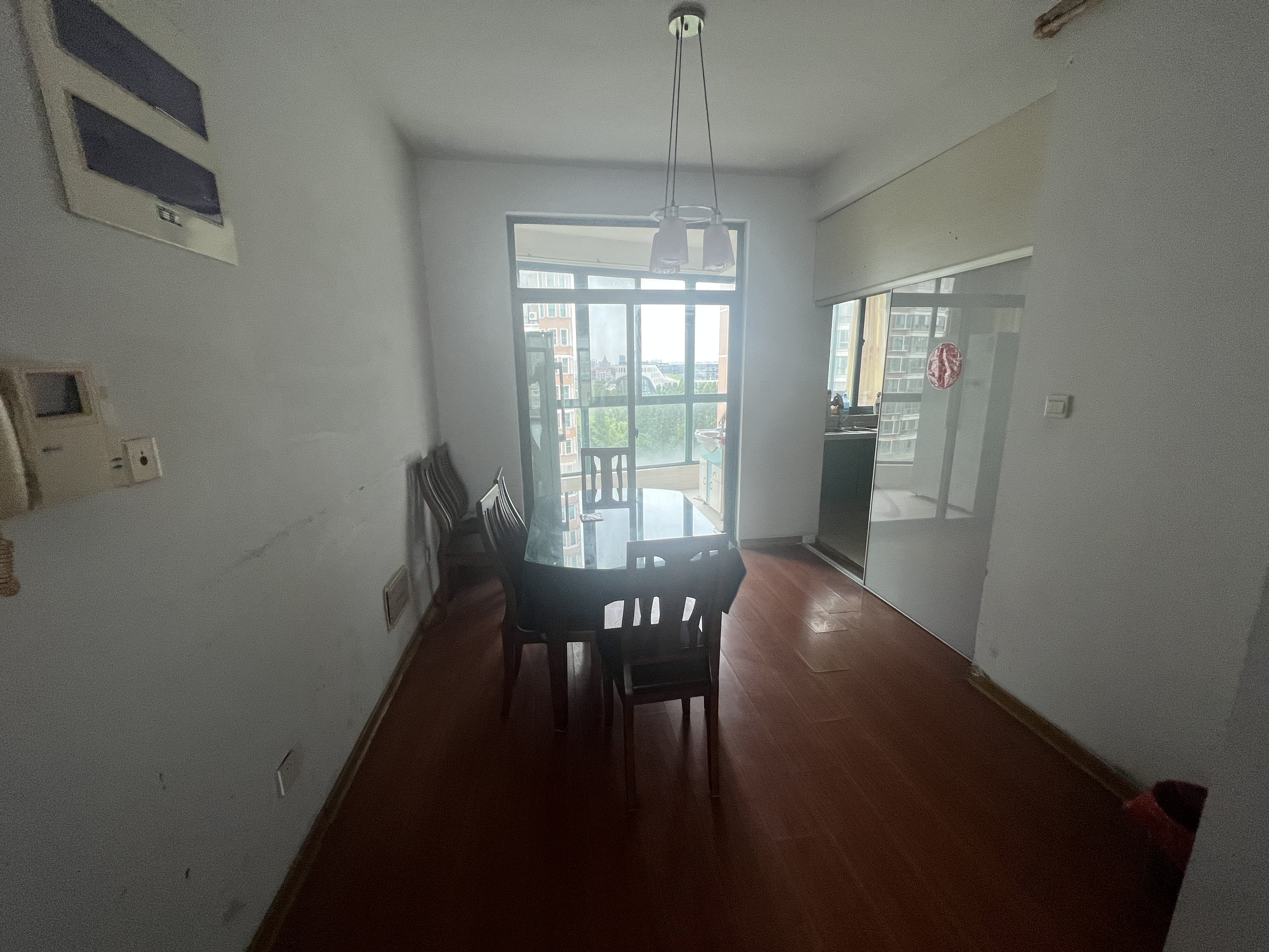 江海皇都私家花园 3室2厅2卫 147m&sup2;