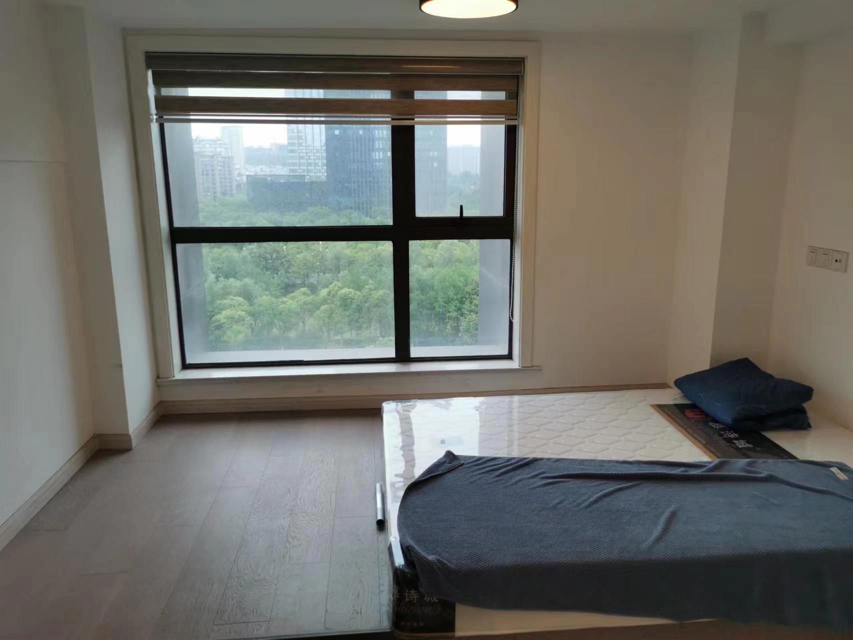 恒隆国际 2室1厅1卫 69m&sup2;
