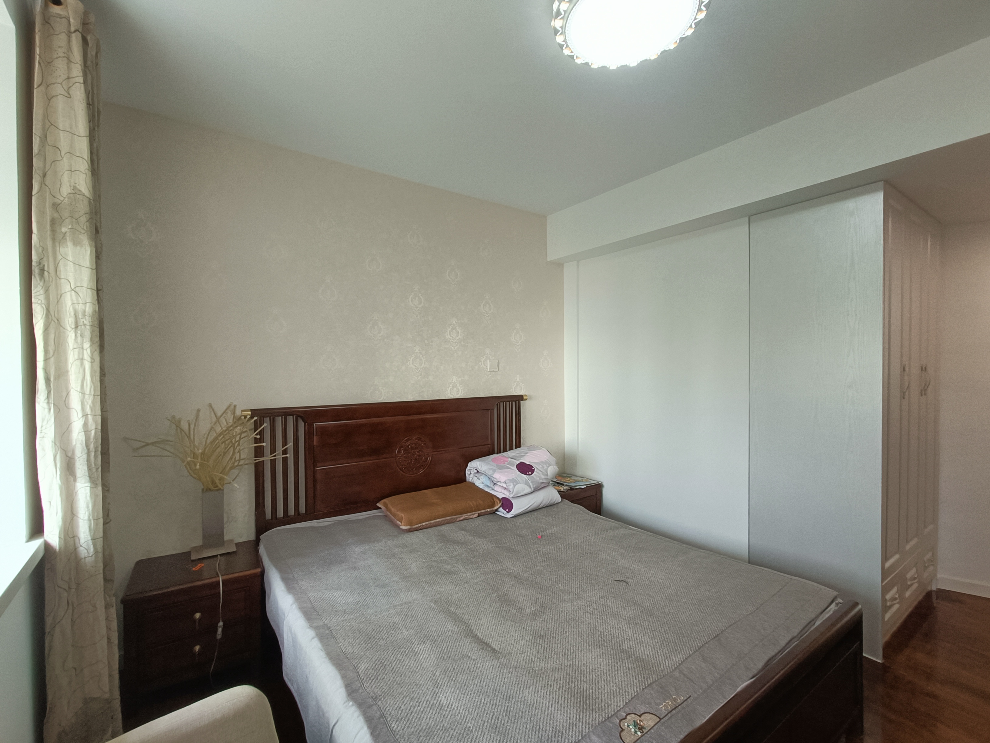 春晖花园 3室2厅2卫 135m&sup2;
