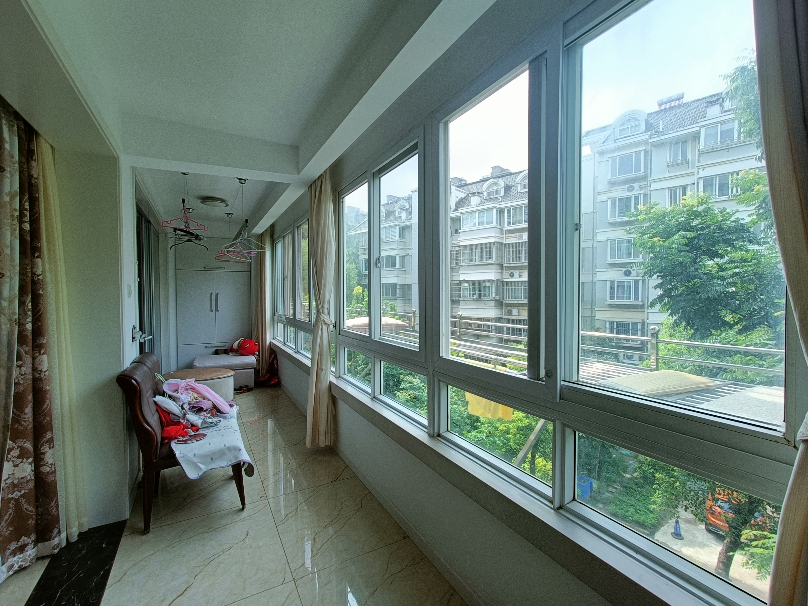 春晖花园 3室2厅2卫 135m&sup2;