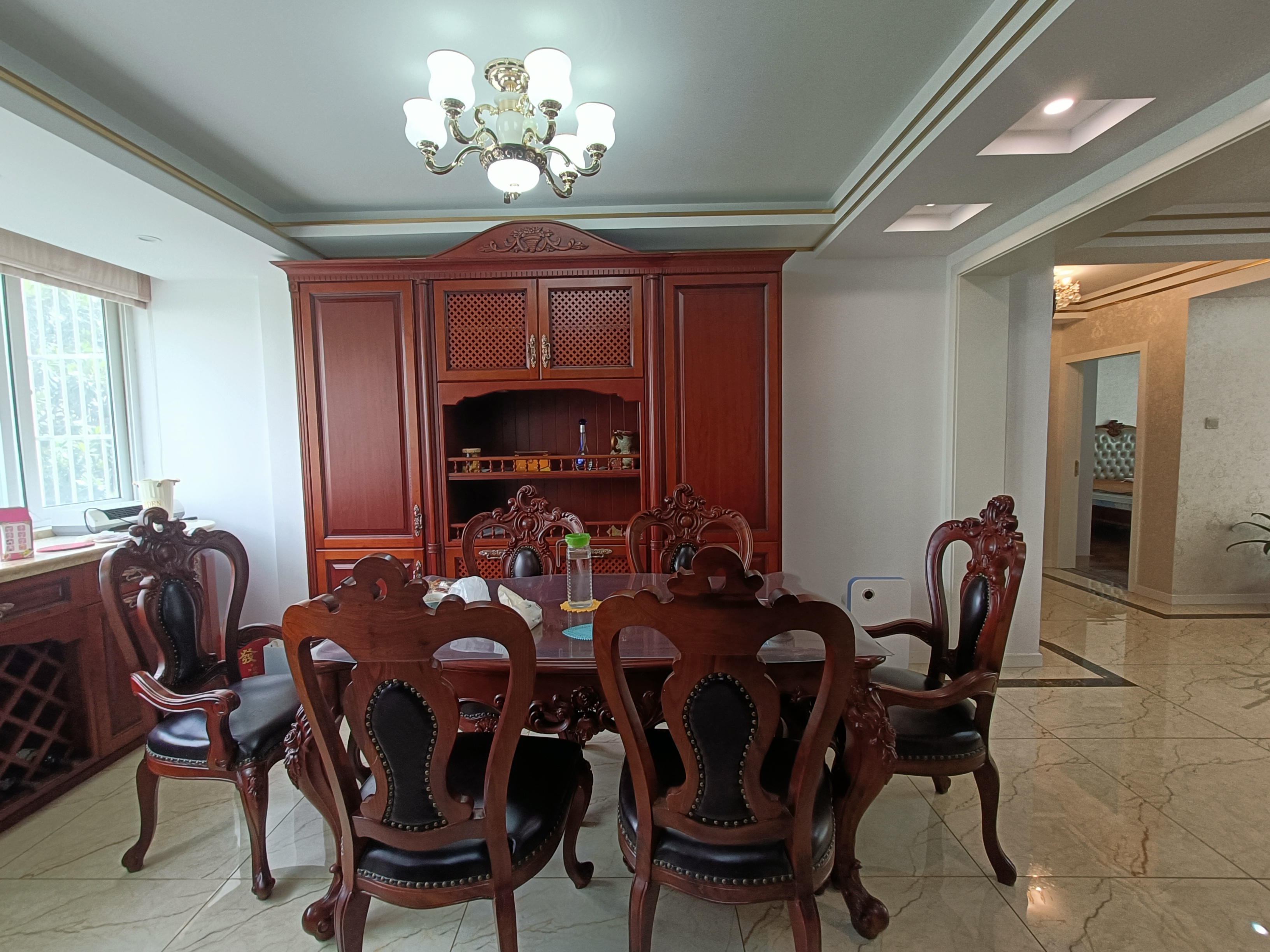 春晖花园 3室2厅2卫 135m&sup2;