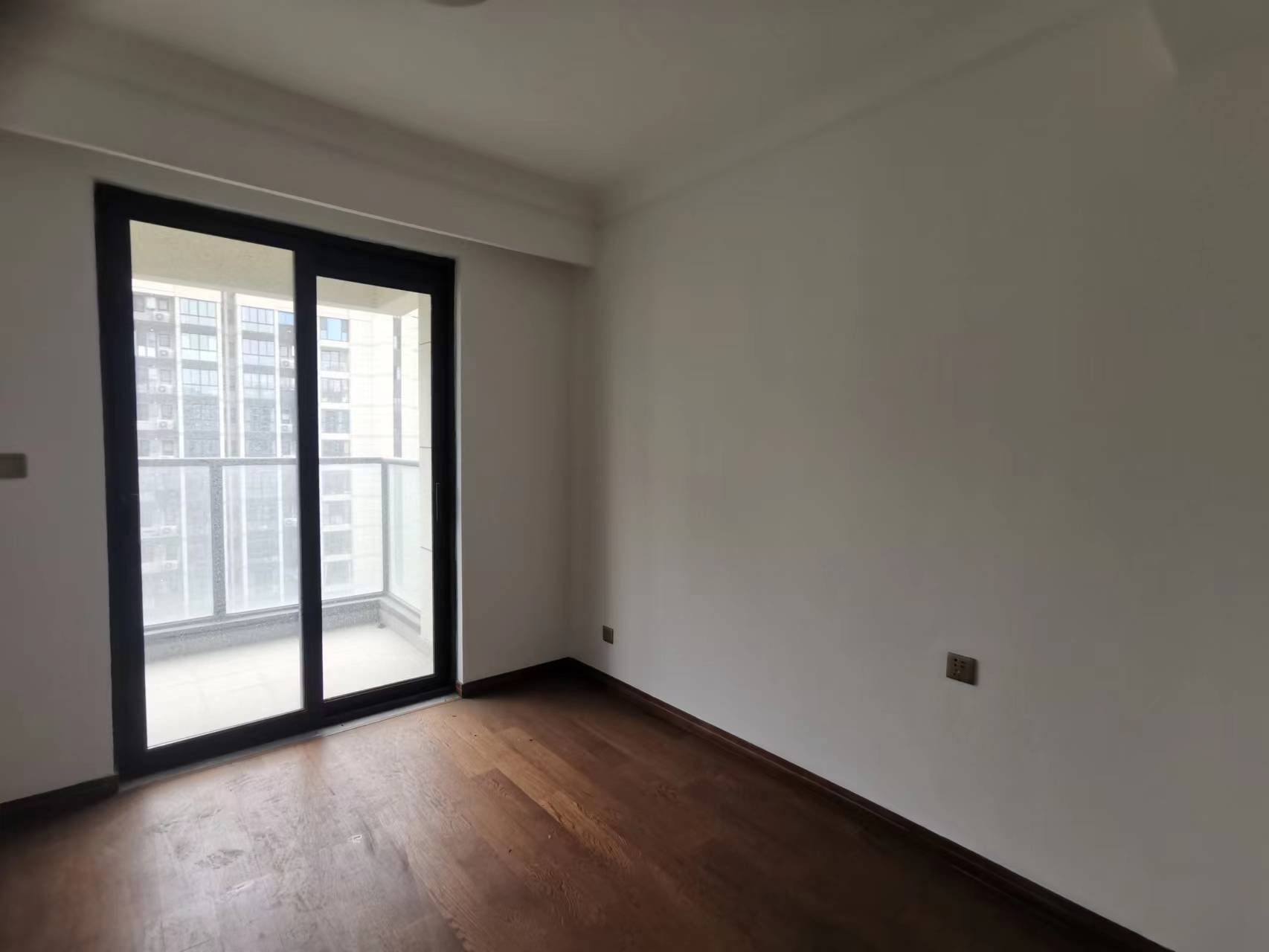 雍华府 3室2厅2卫 114.96m&sup2;