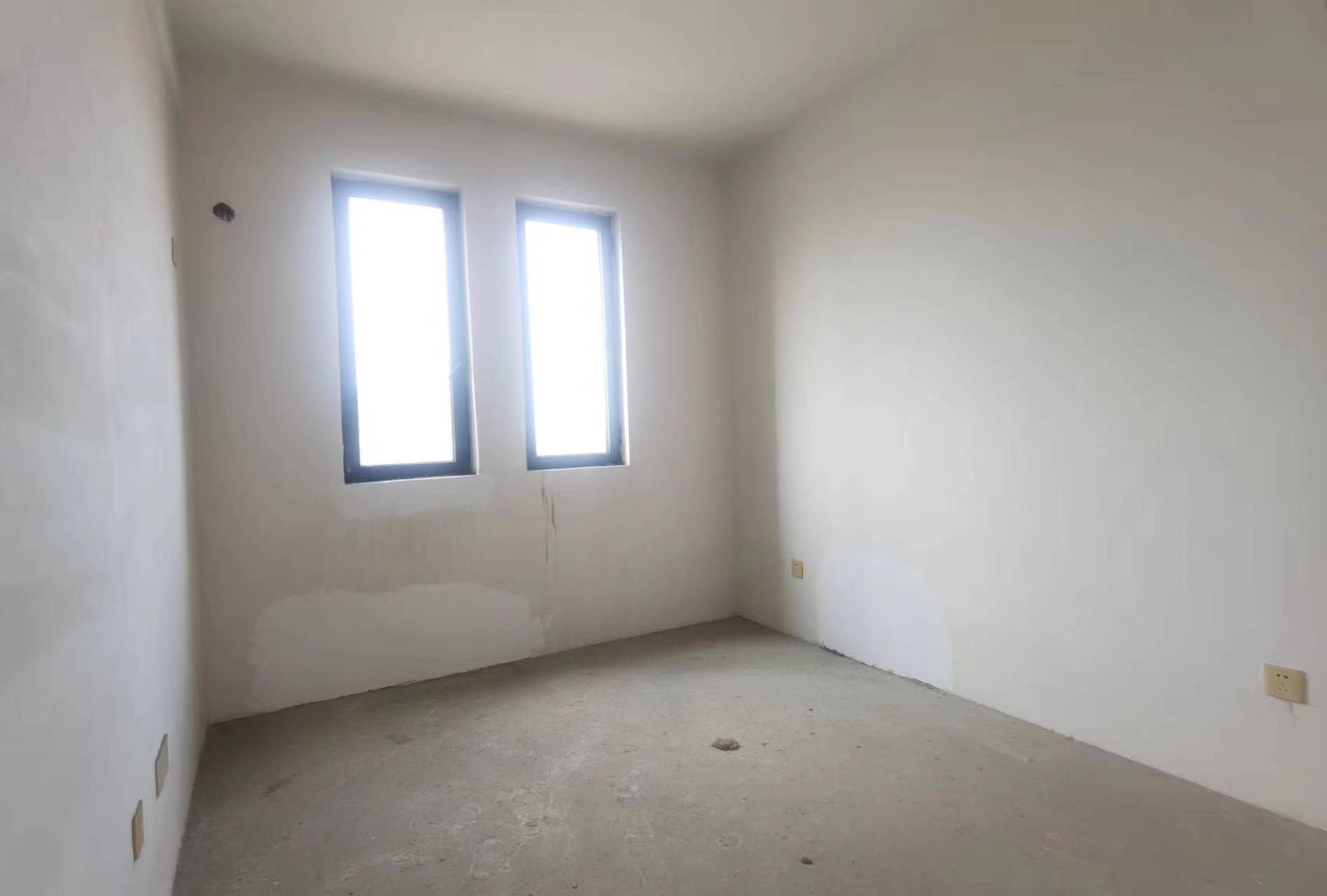 中港城世家 4室2厅2卫 188m&sup2;
