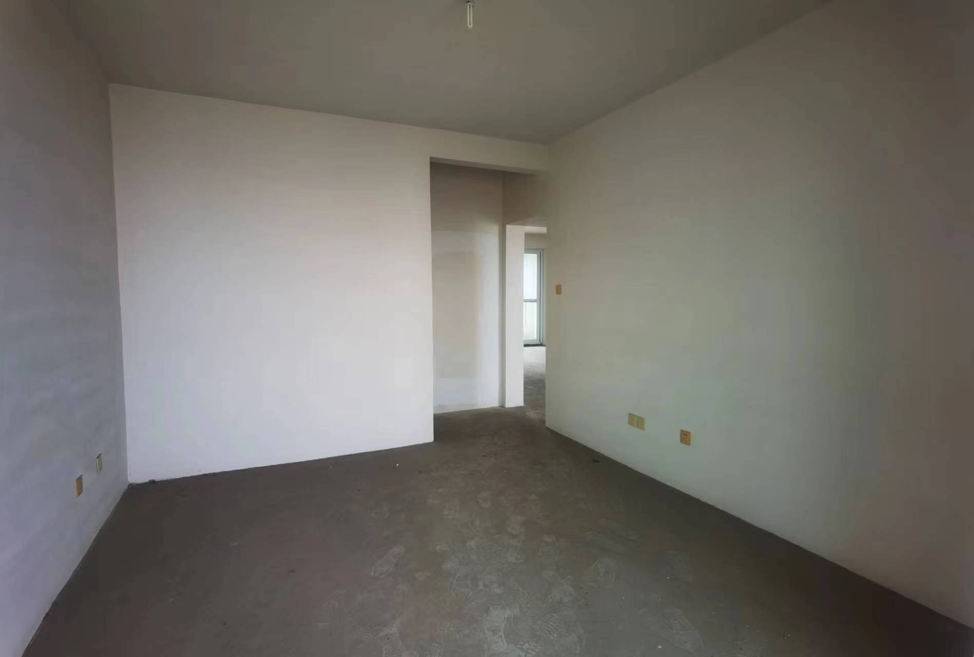 中港城世家 4室2厅2卫 188m&sup2;