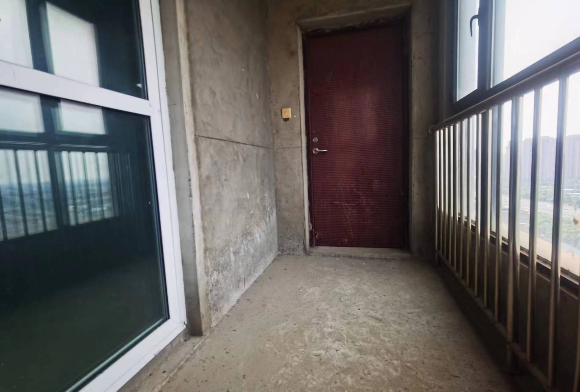 中港城世家 4室2厅2卫 188m&sup2;