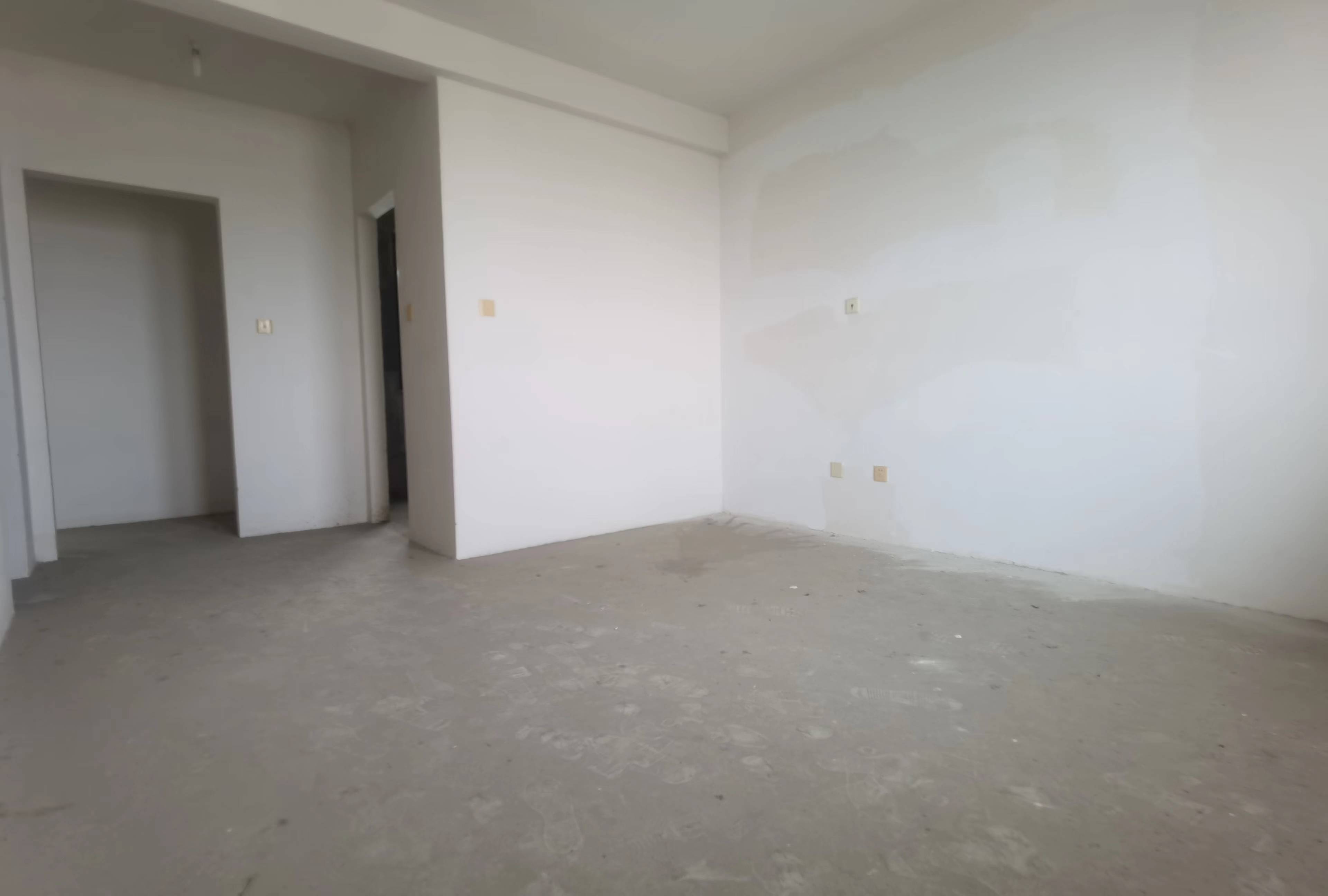 中港城世家 4室2厅2卫 188m&sup2;