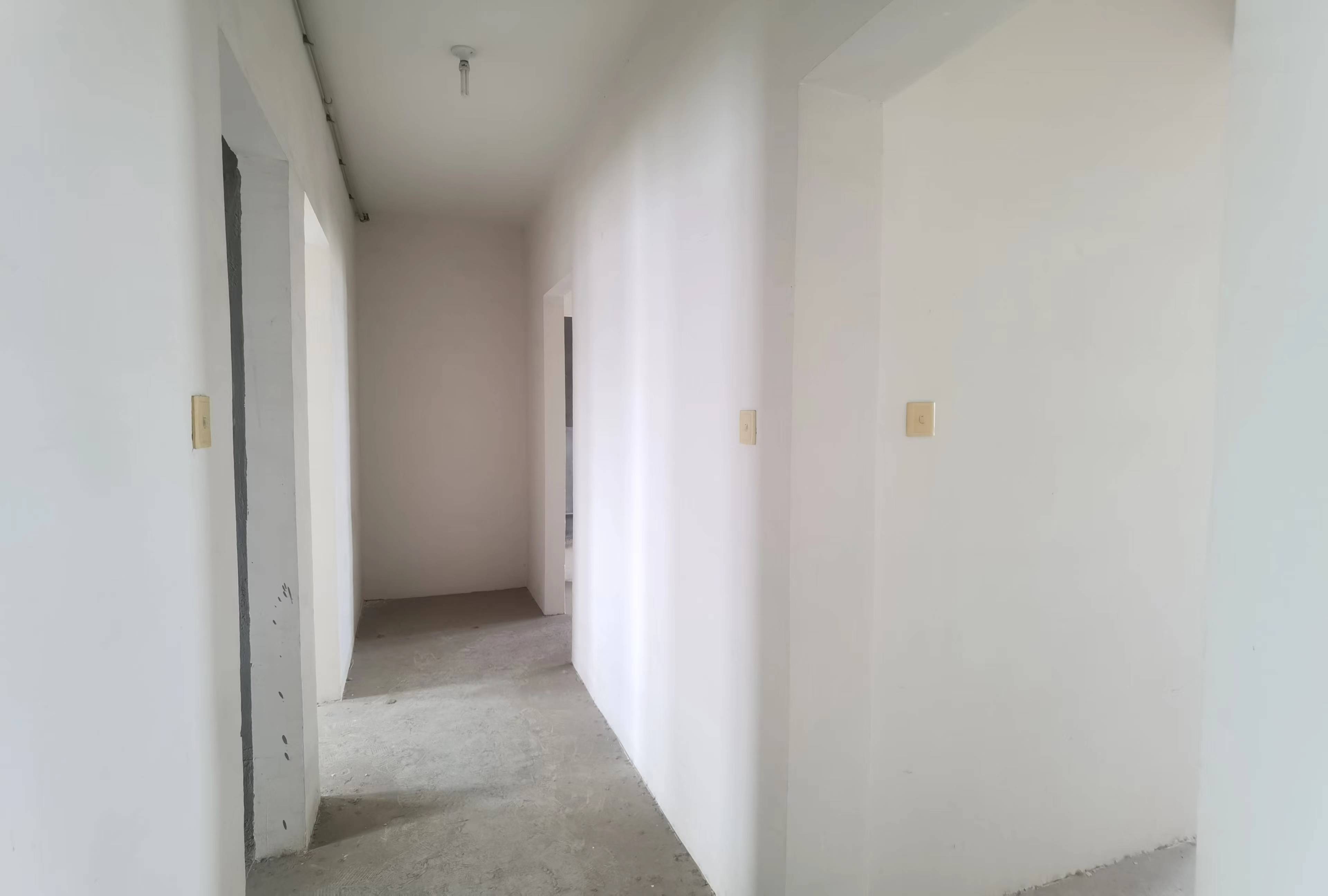 中港城世家 4室2厅2卫 188m&sup2;