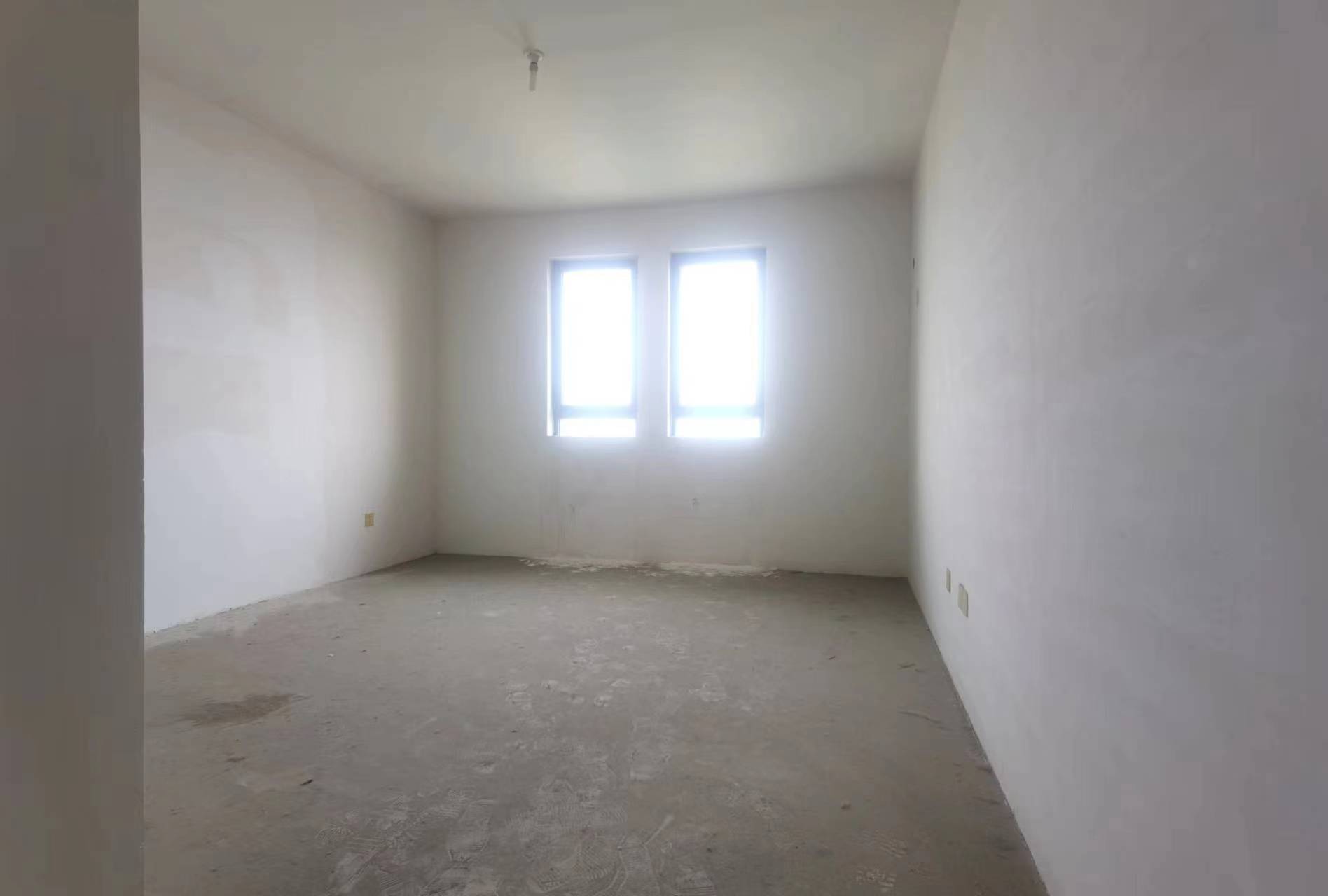 中港城世家 4室2厅2卫 188m&sup2;