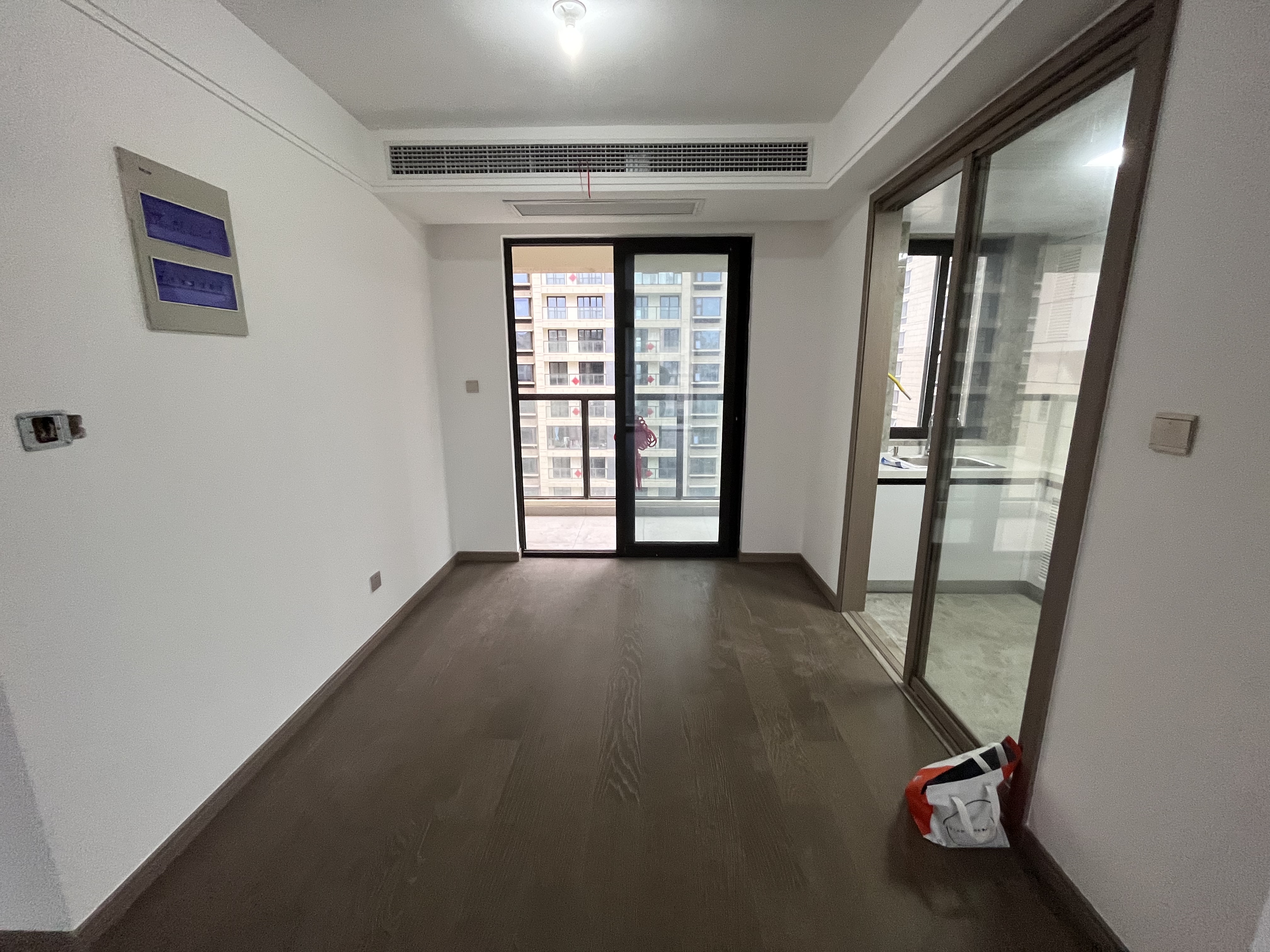 时光漫城 4室2厅2卫 145.00m&sup2;
