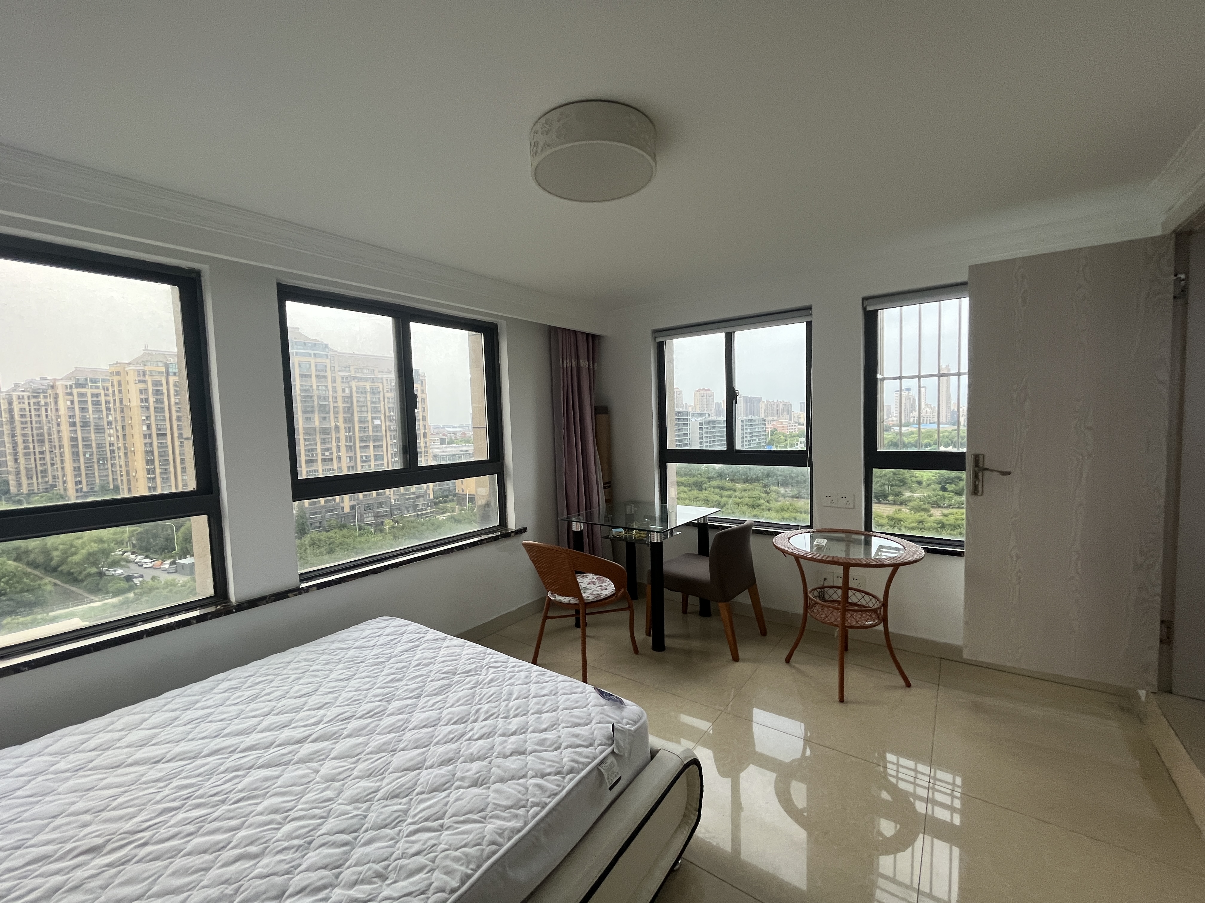 金贸公寓 1室1厅1卫 47m²