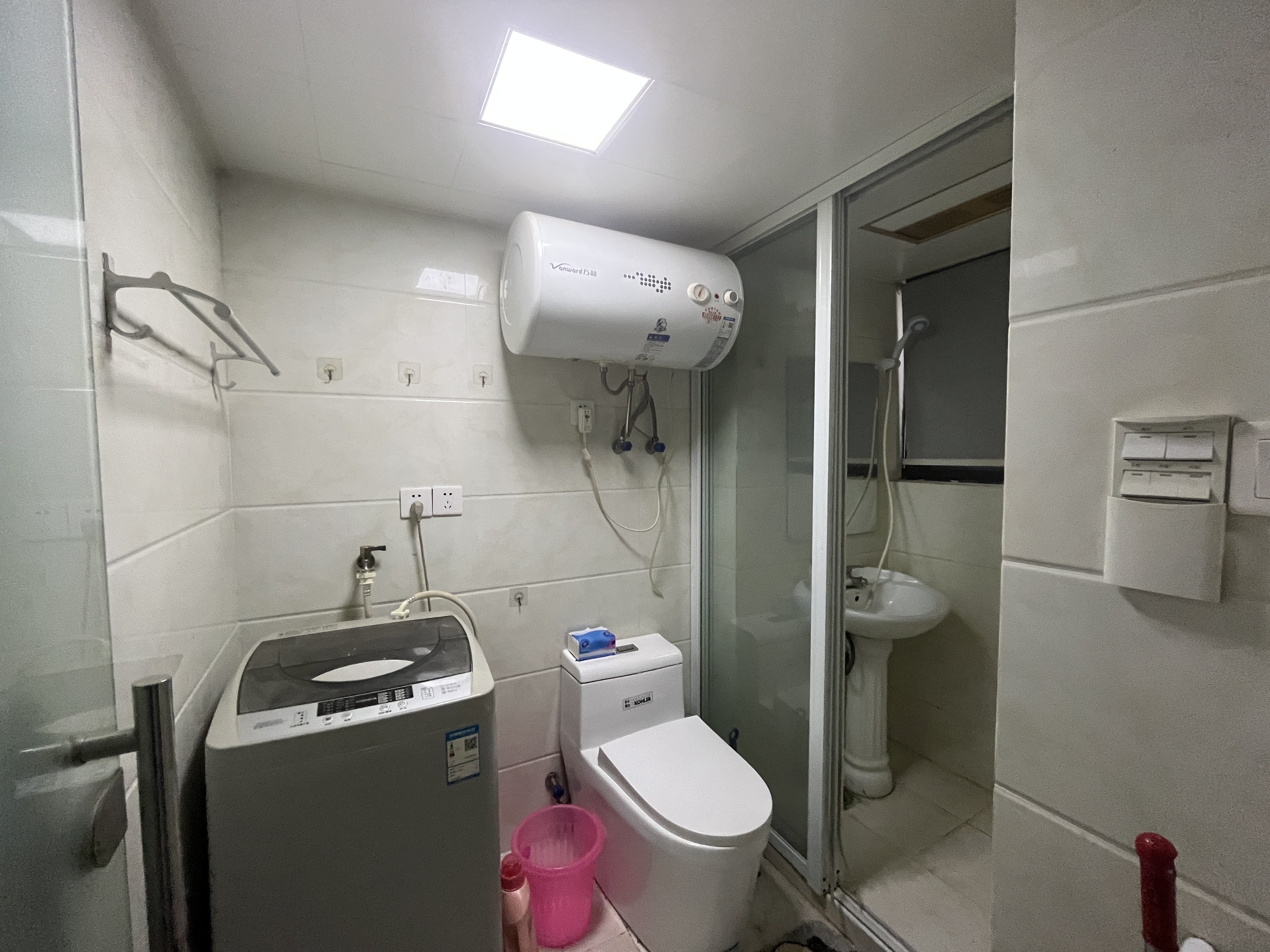 金贸公寓 1室1厅1卫 50m&sup2;