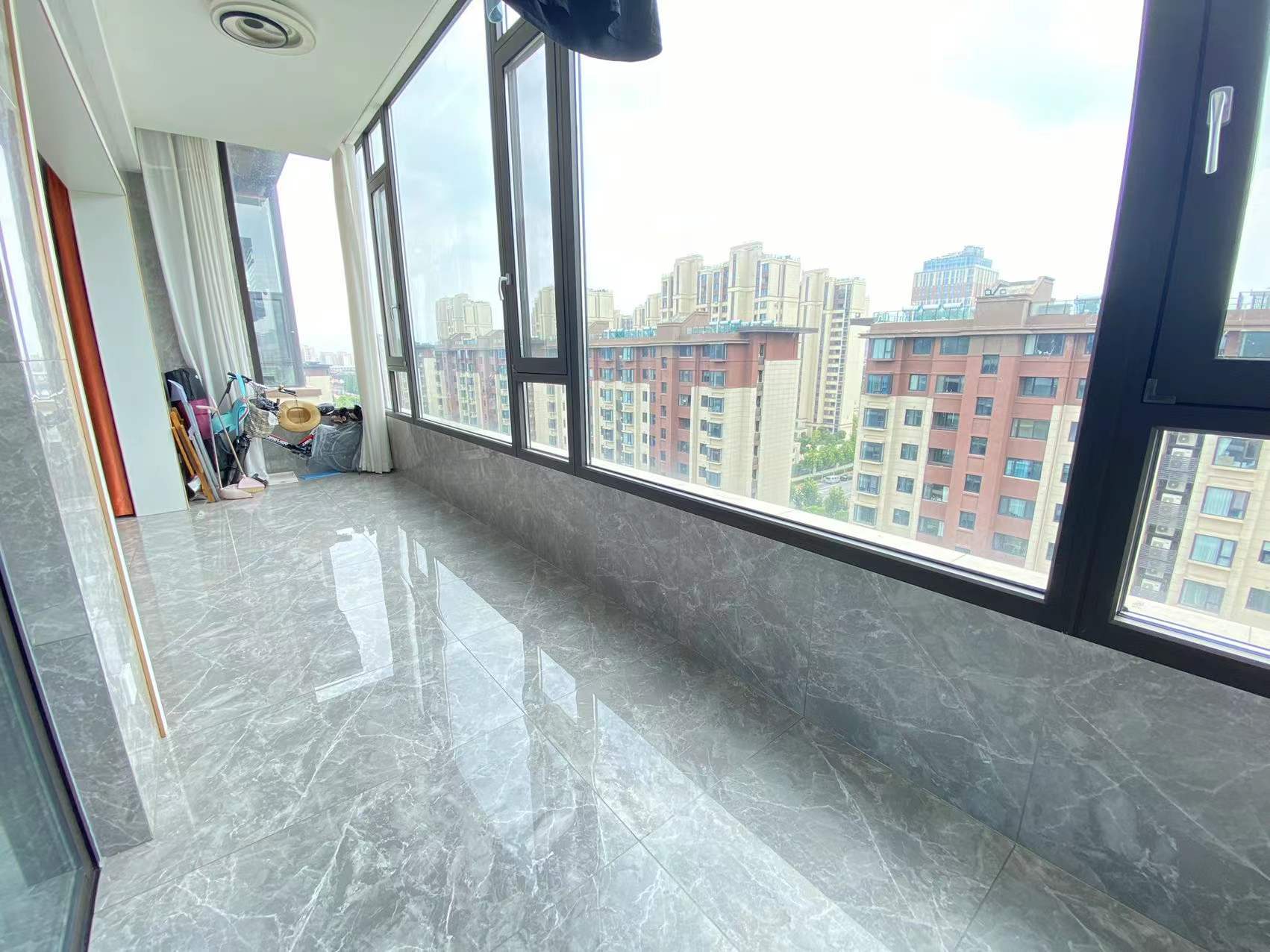 红星天铂 5室2厅2卫 160m&sup2;