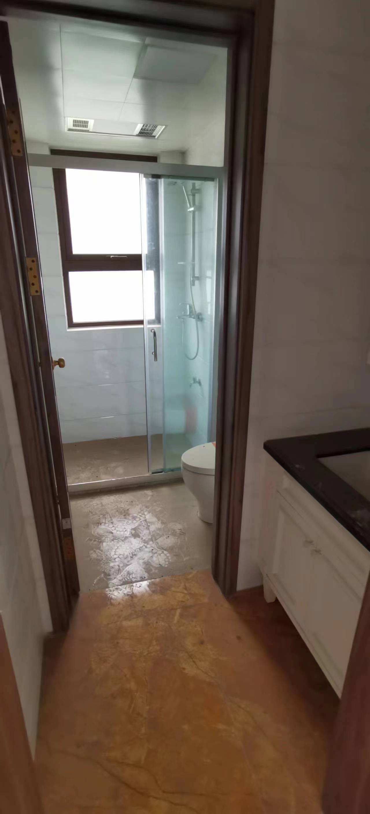 南通碧桂园翡翠华府 4室2厅2卫 143m&sup2;