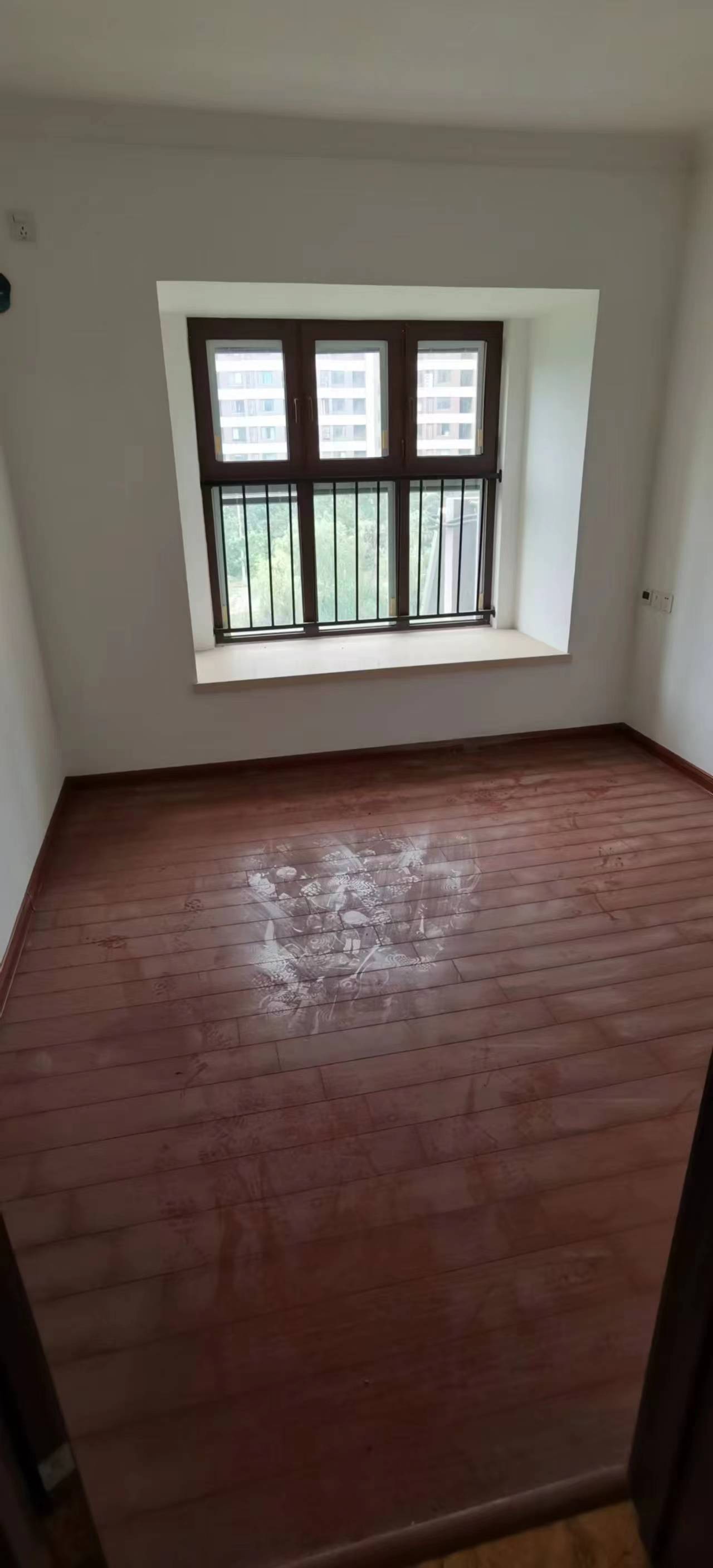 南通碧桂园翡翠华府 4室2厅2卫 143m&sup2;
