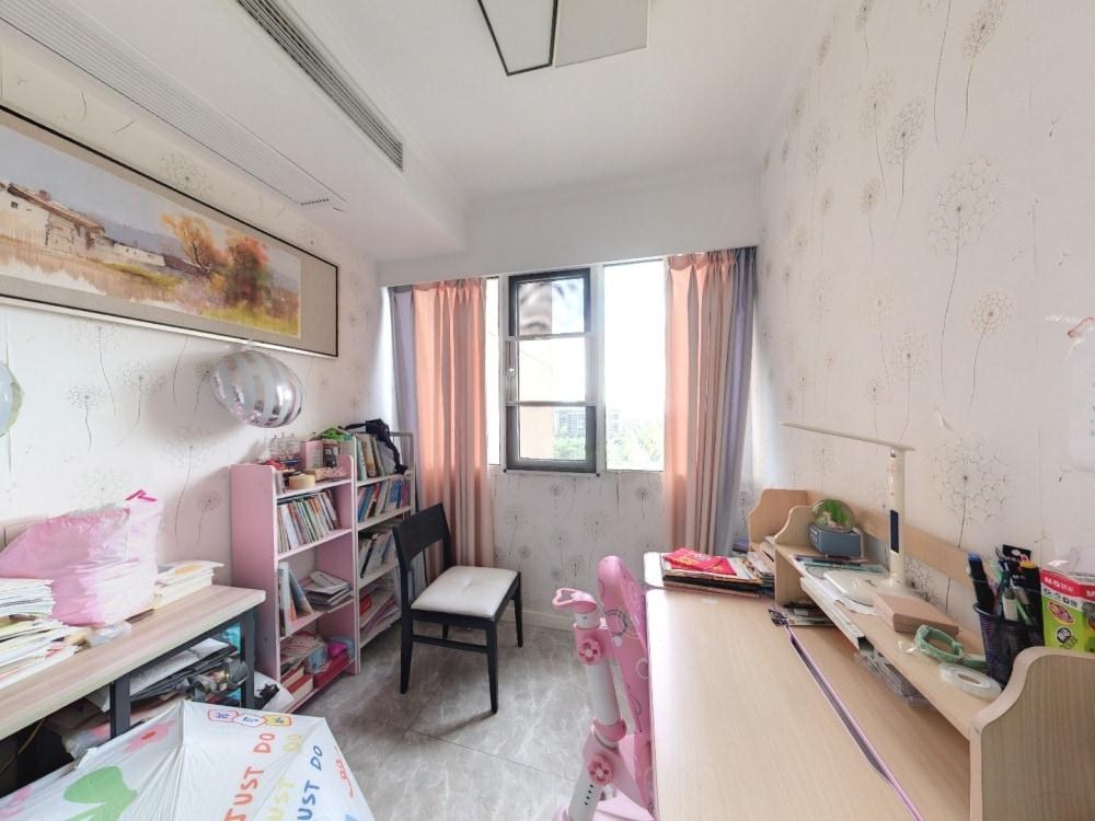 华强城 4室2厅2卫 118m&sup2;