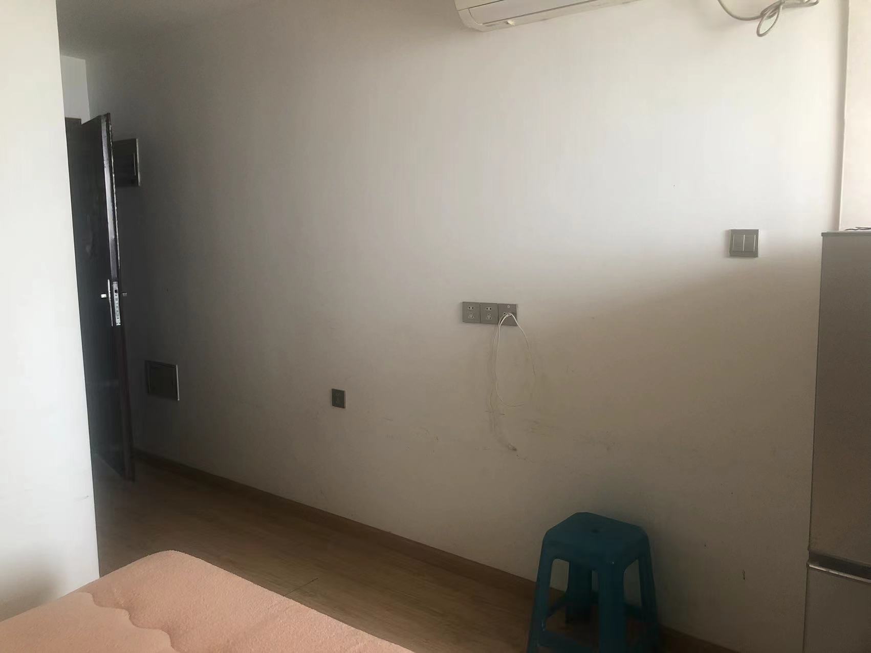 涌鑫八达通广场 1室1厅1卫 30m&sup2;