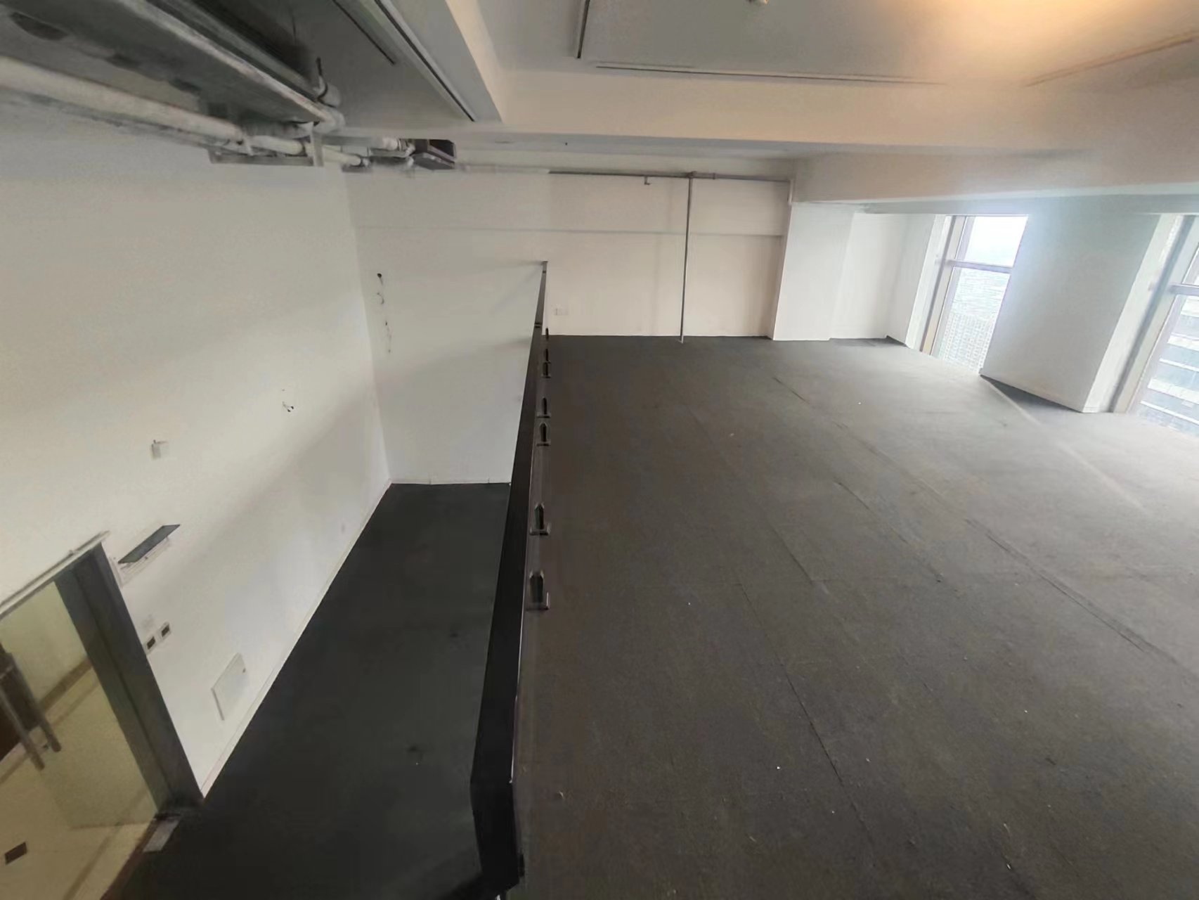 中南世纪城 1室1厅1卫 83.99m²