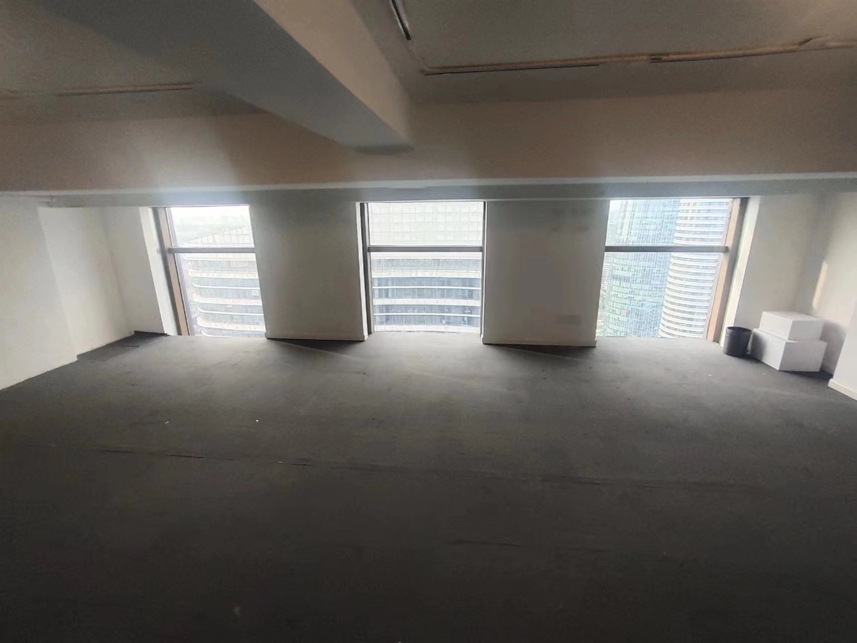中南世纪城 1室1厅1卫 83.99m&sup2;