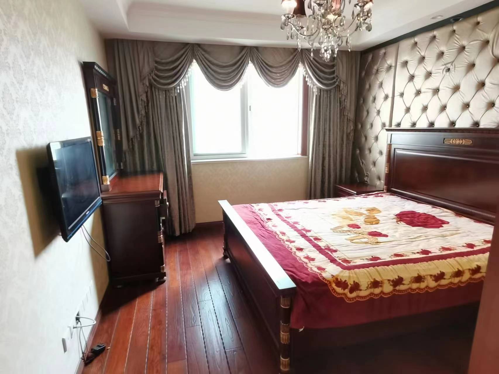 濠河经典苑 3室2厅2卫 174.81m&sup2;