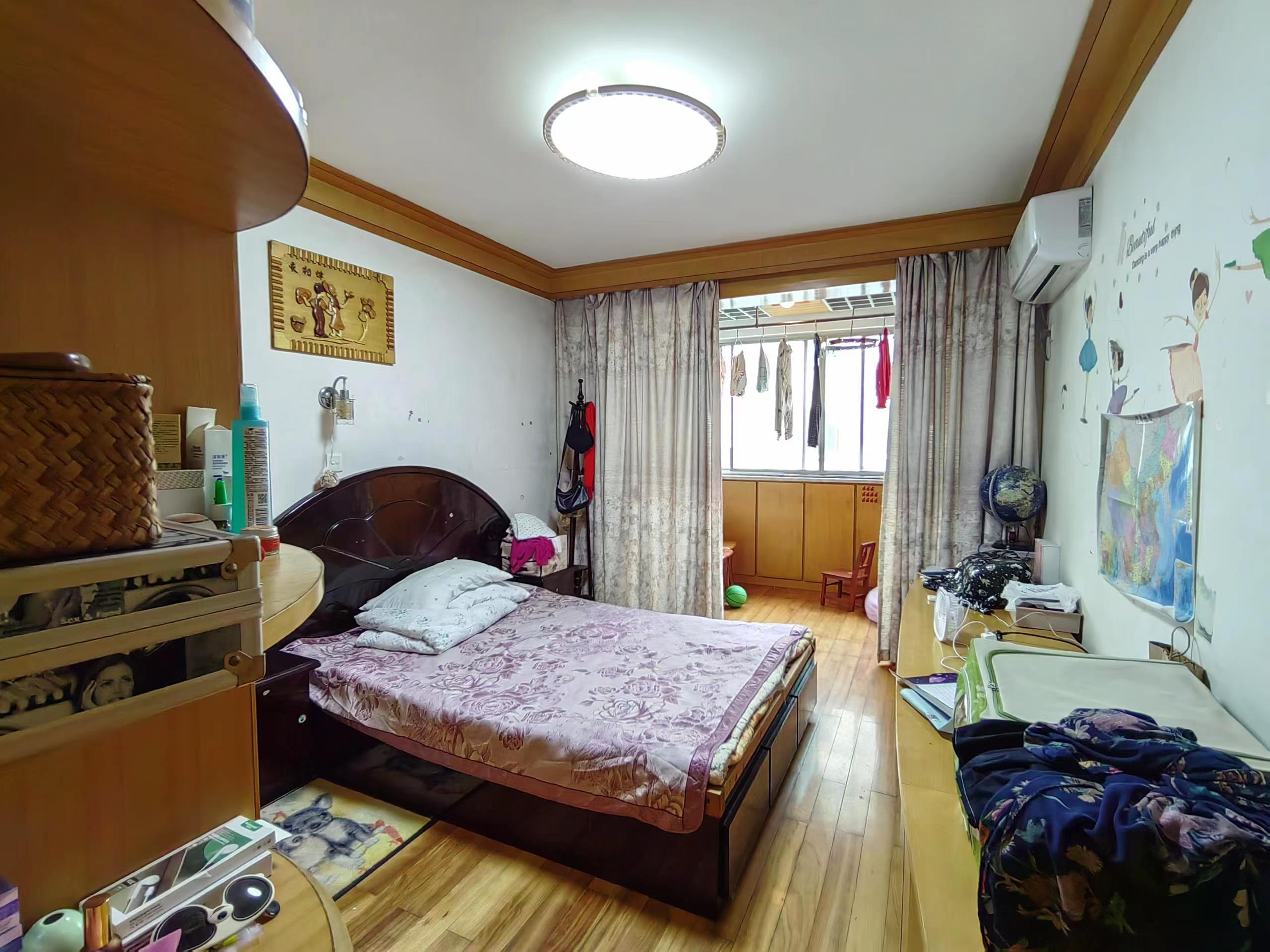 北濠桥东村 3室2厅1卫 83m&sup2;