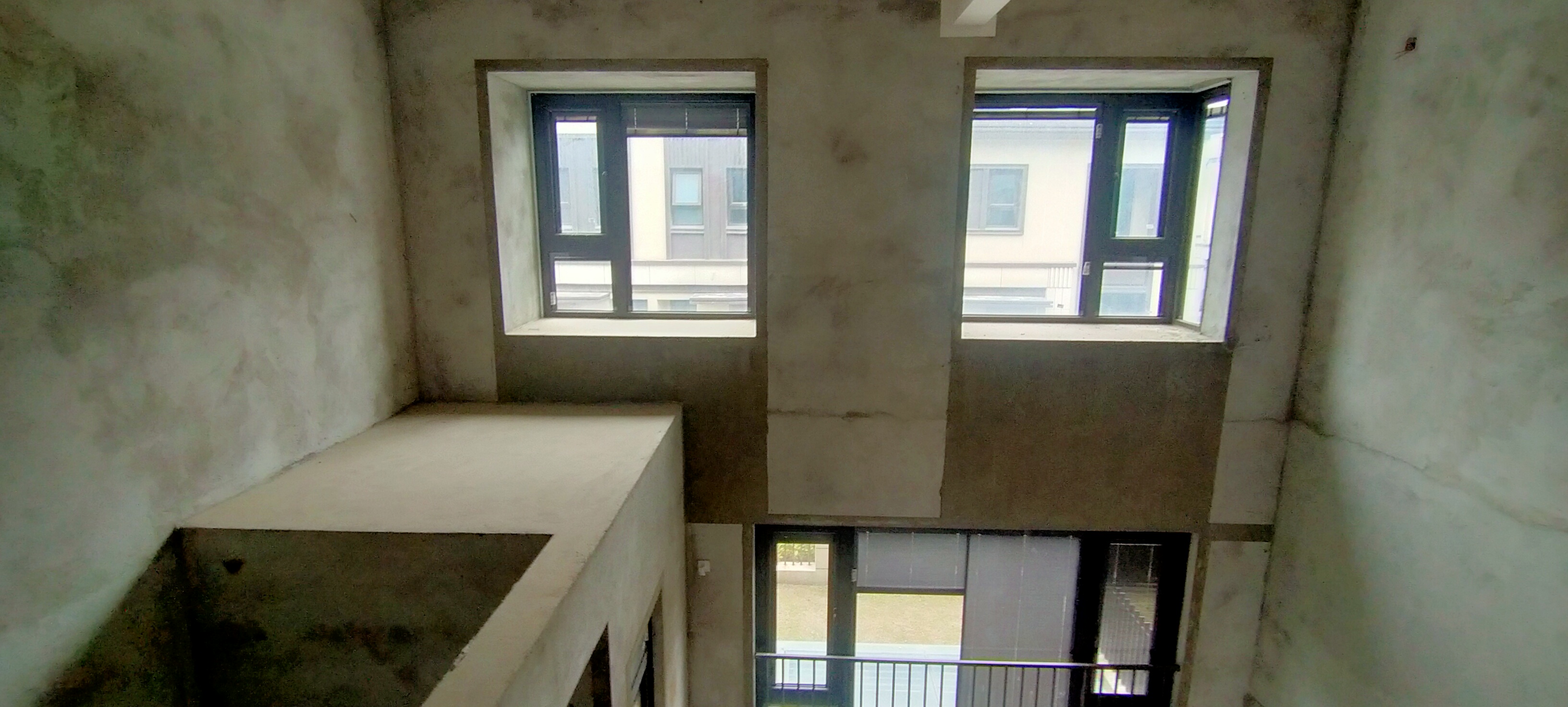 湖山源著 4室2厅3卫 150m&sup2;