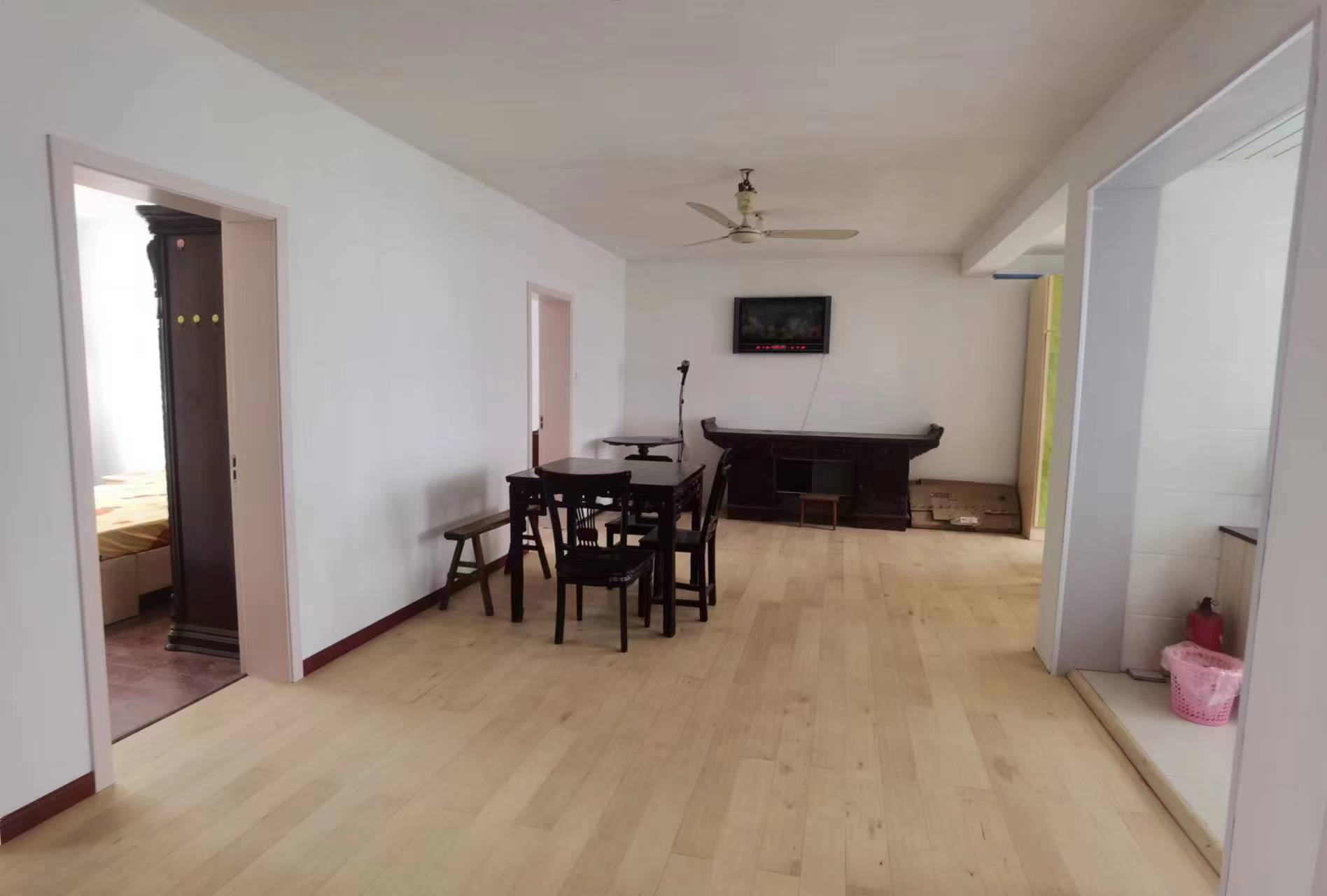 星宇花園 3室2廳1衛 110m²