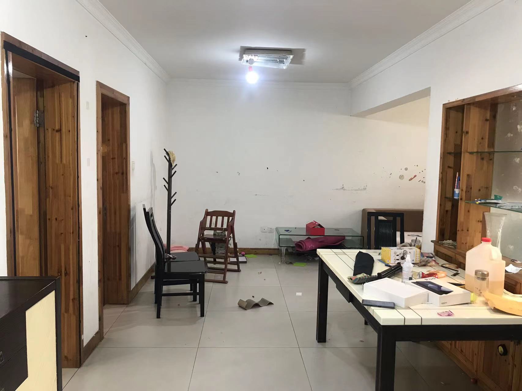 桃坞路服饰城 2室2厅1卫 84.4m&sup2;