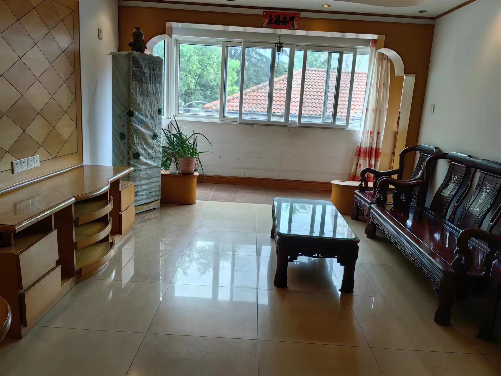 和兴花苑 4室2厅2卫 148m&sup2;