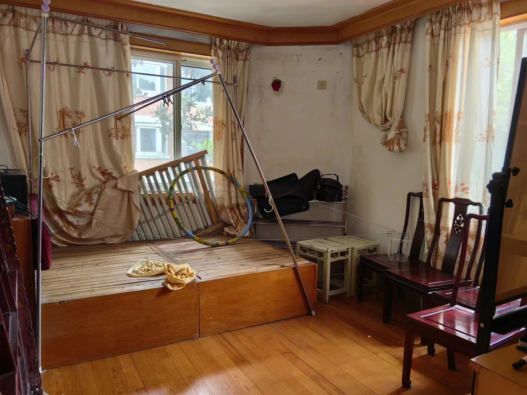 和兴花苑 4室2厅2卫 148m&sup2;